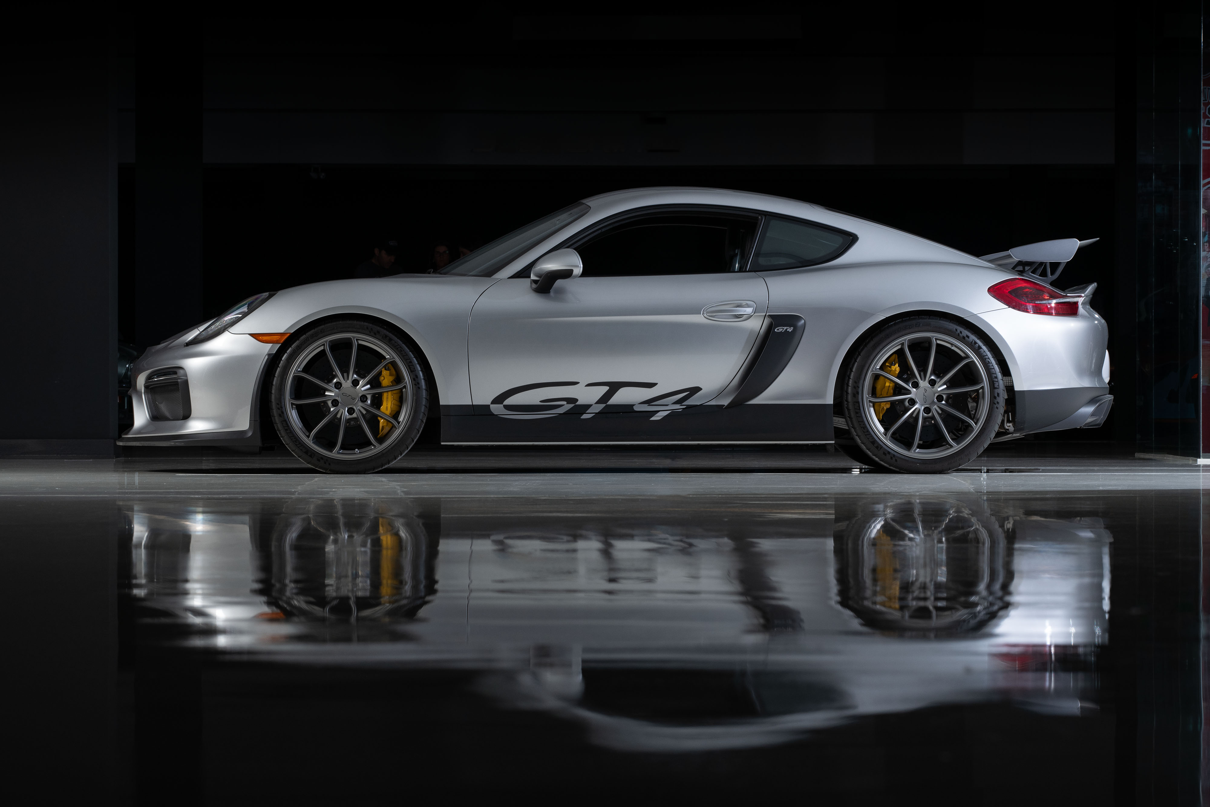 2016 Porsche Cayman GT4 in GT Silver Metallic