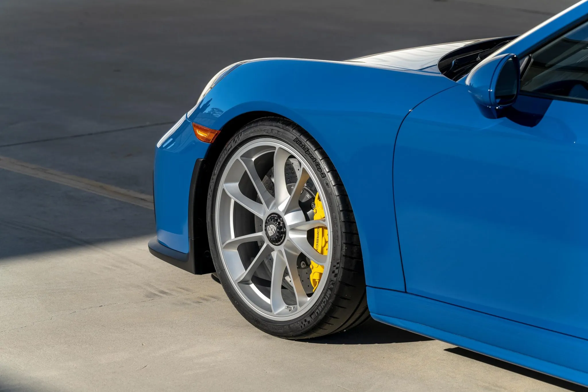 2018 Porsche 911 GT3 Touring in Golf Blue