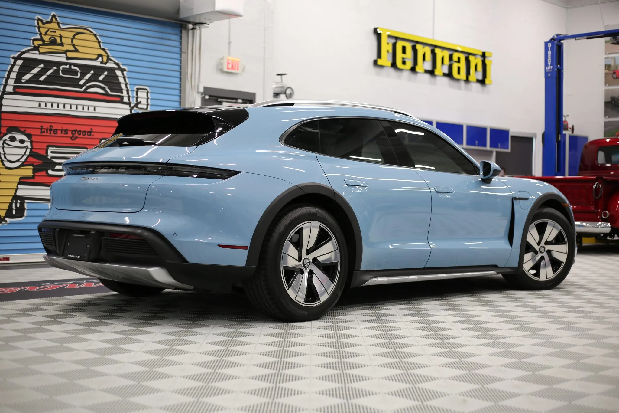 2022 Porsche Taycan 4 Cross Turismo in Frozen Blue Metallic