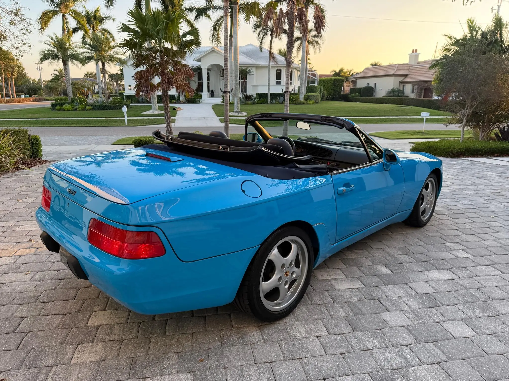 1994 Porsche 968 Cabriolet in Riviera Blue