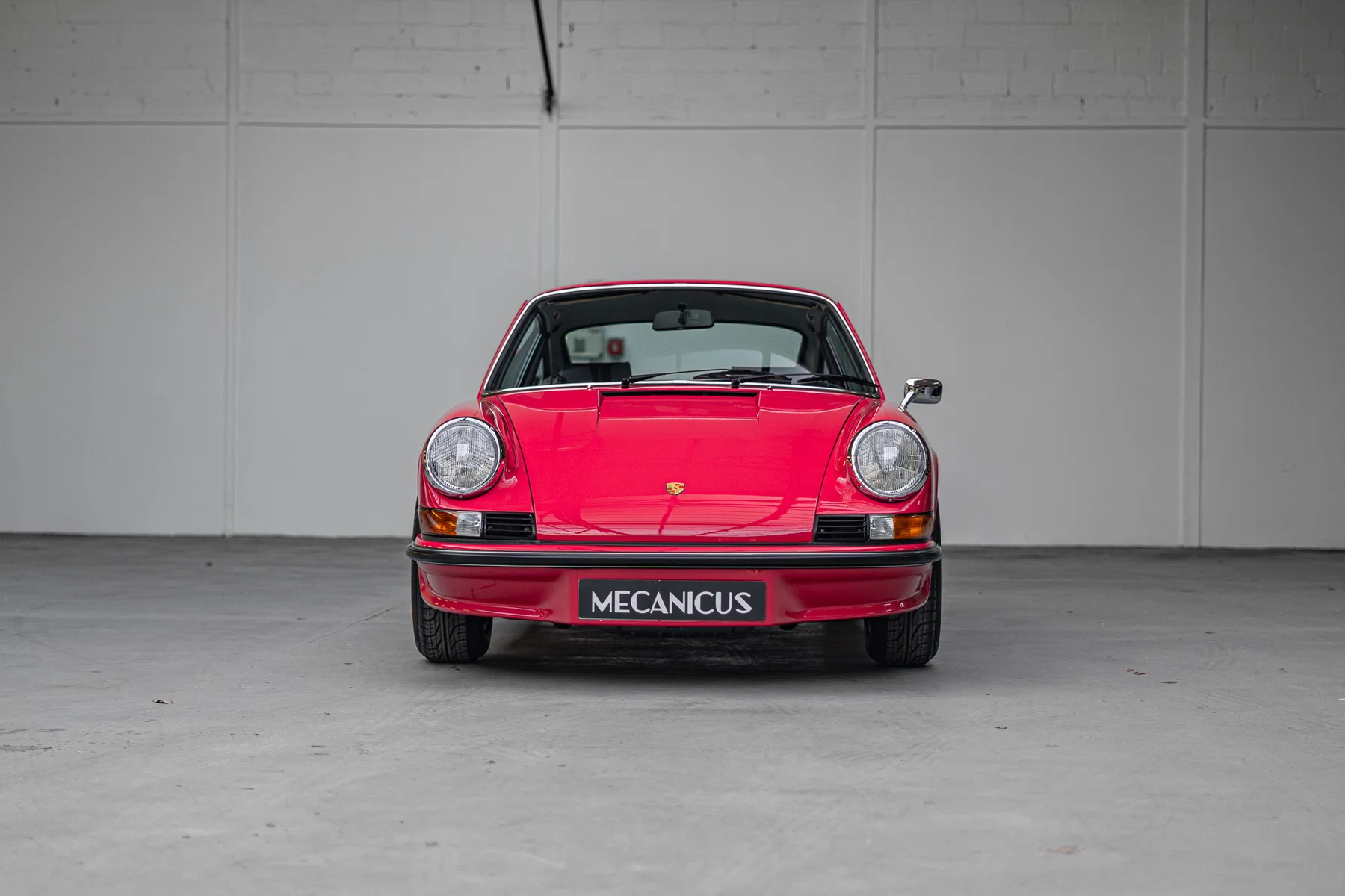 1973 Porsche 911 Carrera RS 2.7 Touring in Strawberry