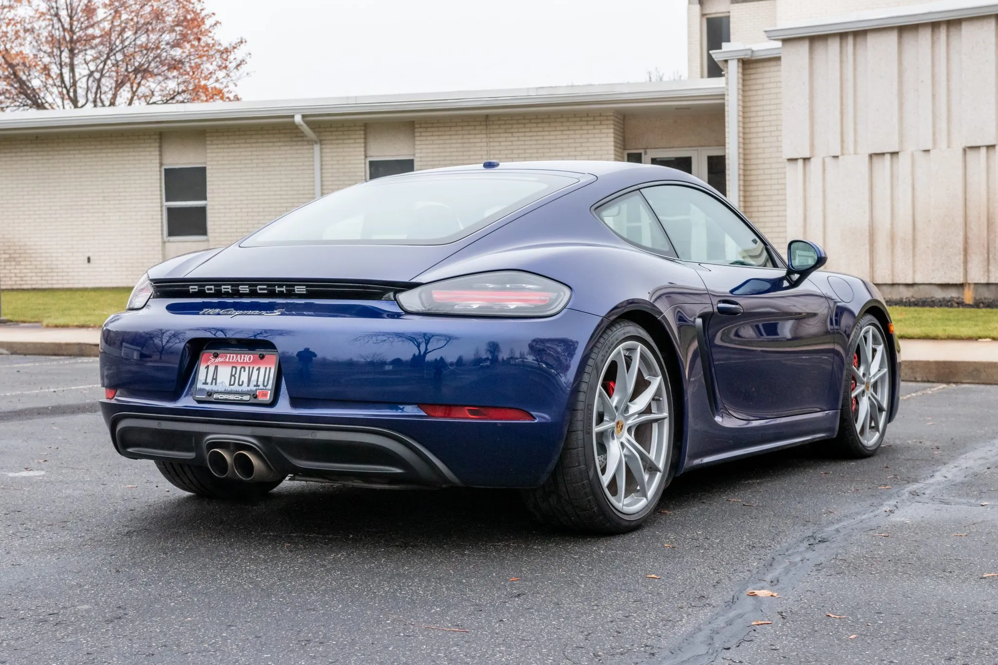 2020 Porsche 718 Cayman S in Gentian Blue Metallic