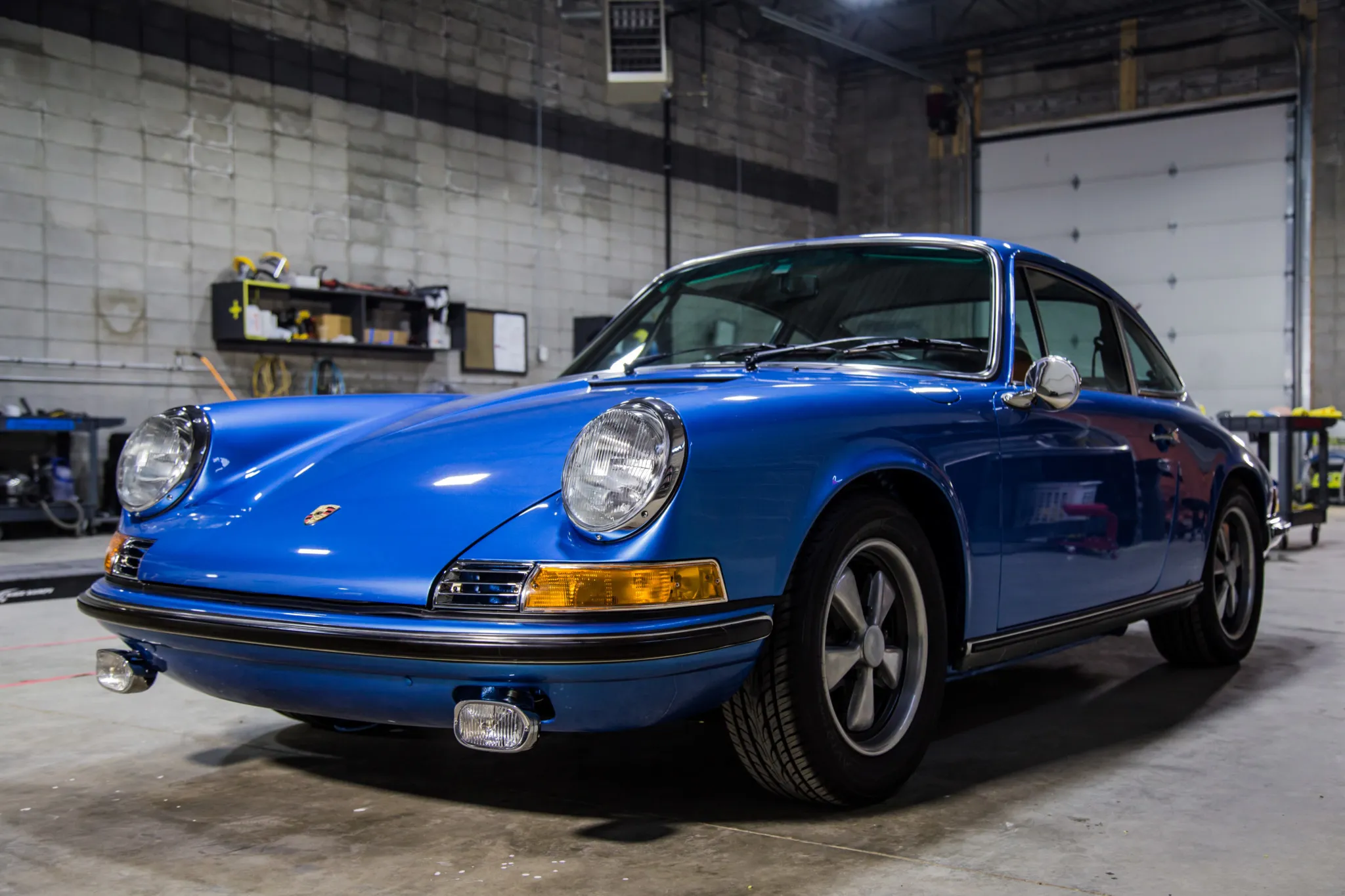 1969 Porsche 911S in Metallic Blue