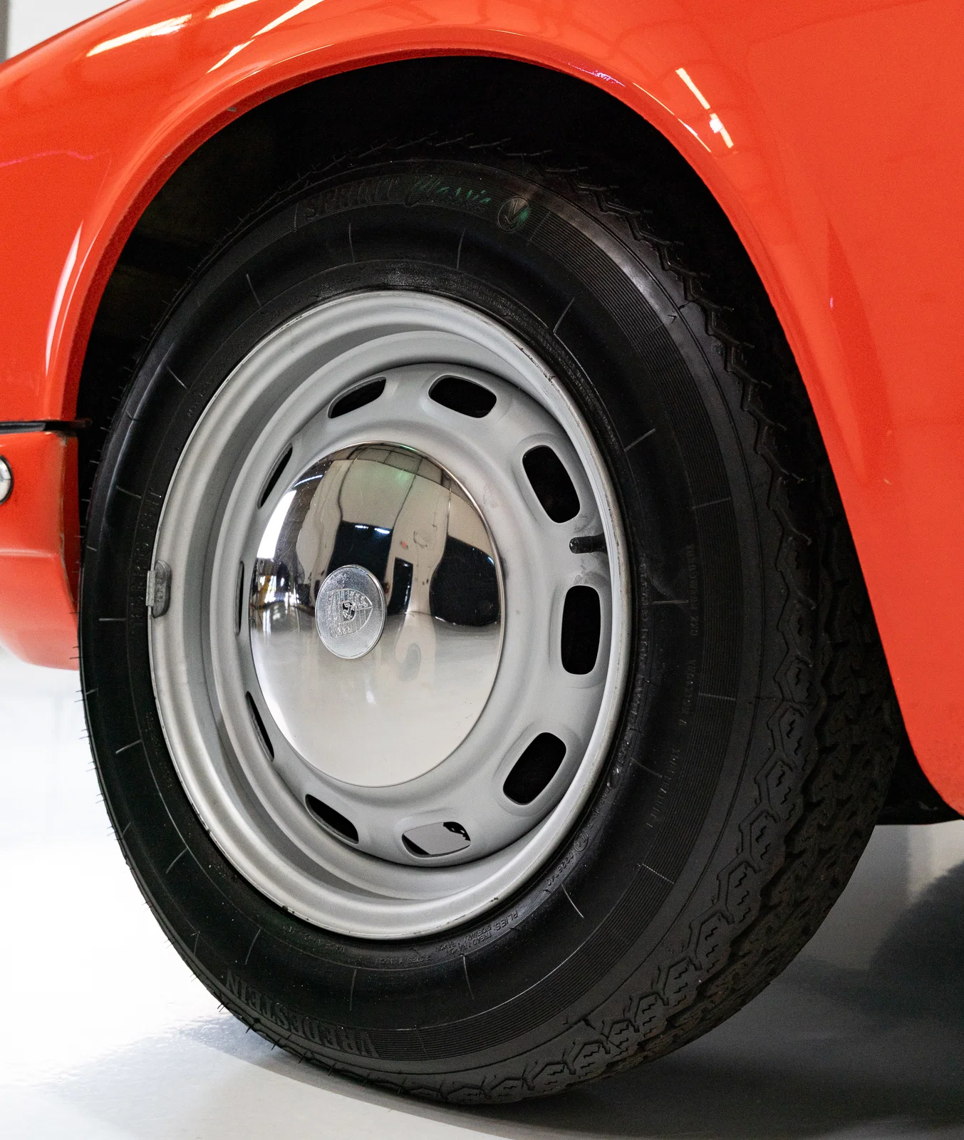 1970 Porsche 911 T In Tangerine