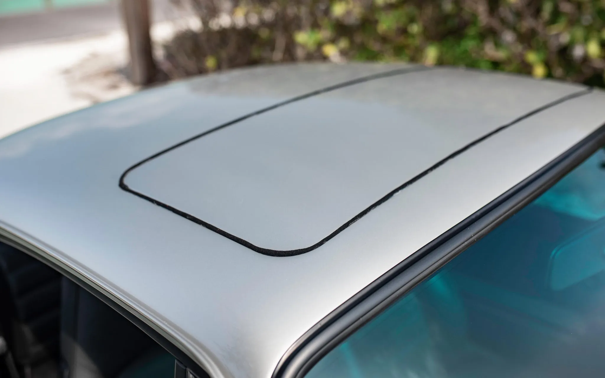 1989 Porsche 911 Carrera 4 Coupe in Linen Grey Metallic 