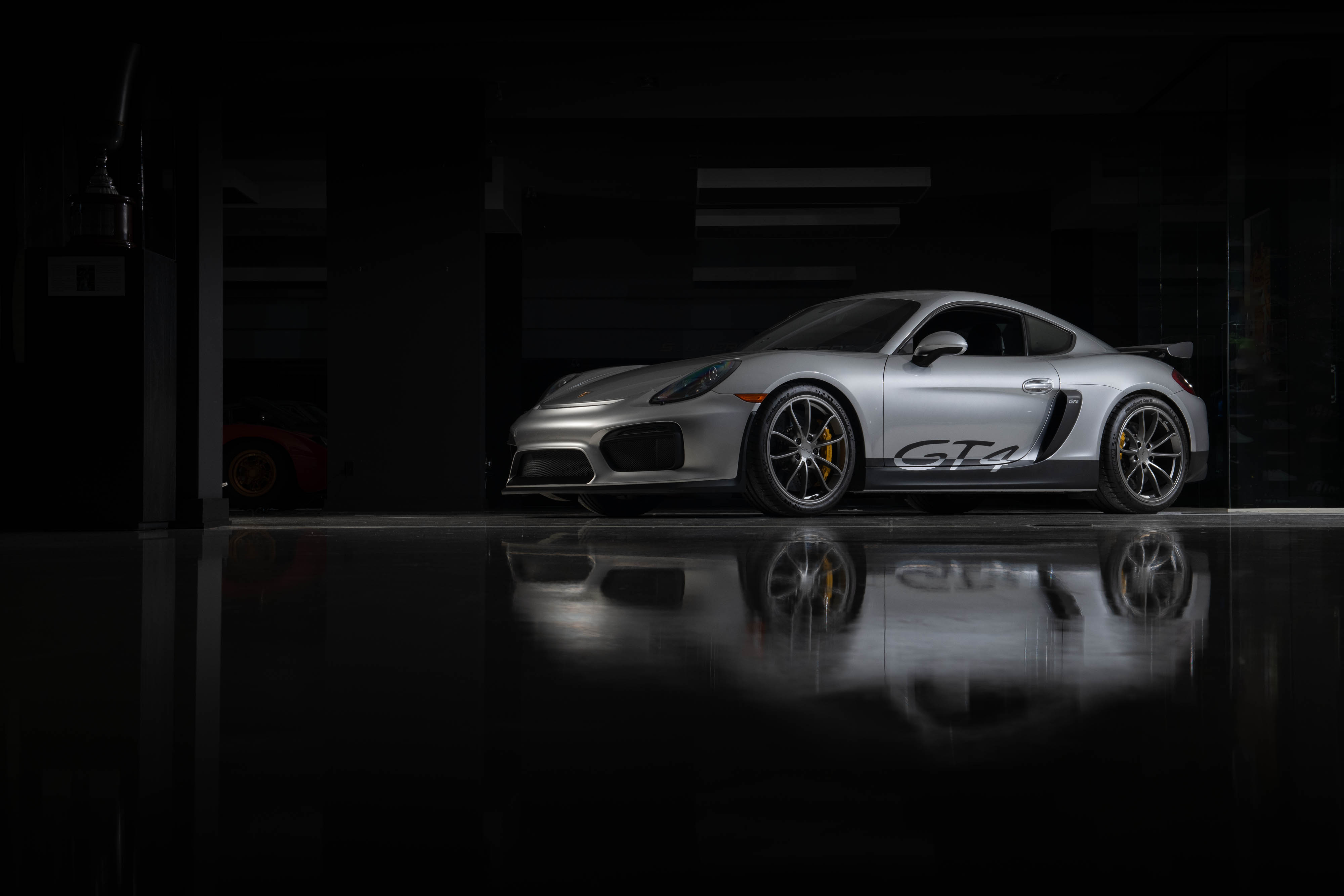 2016 Porsche Cayman GT4 in GT Silver Metallic