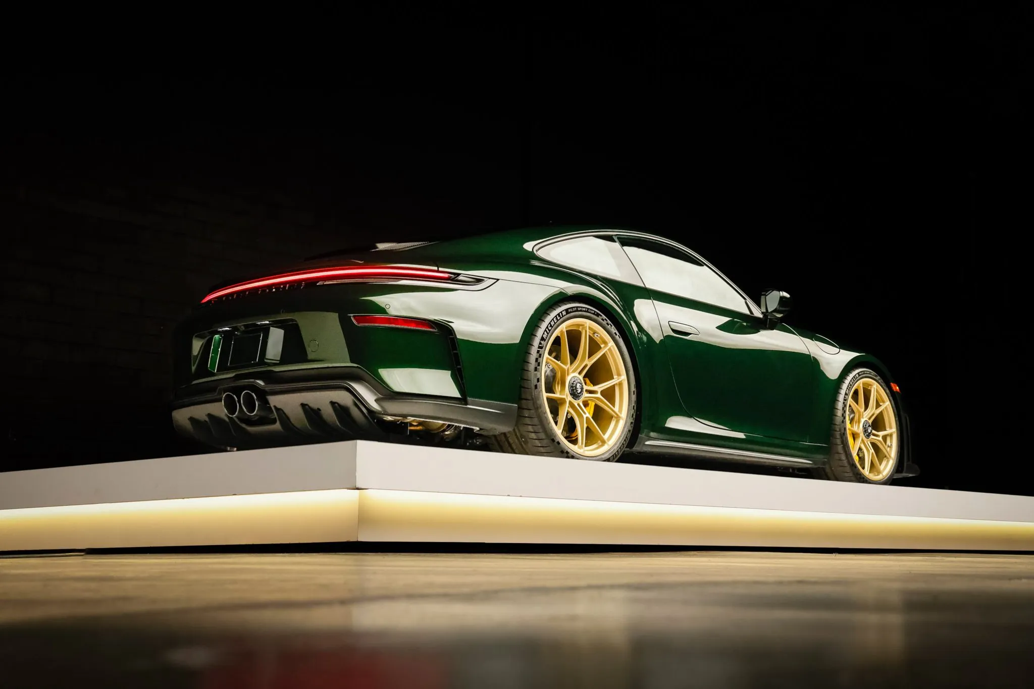2026 Porsche 911 GT3 Touring in Oak Green Metallic Neo