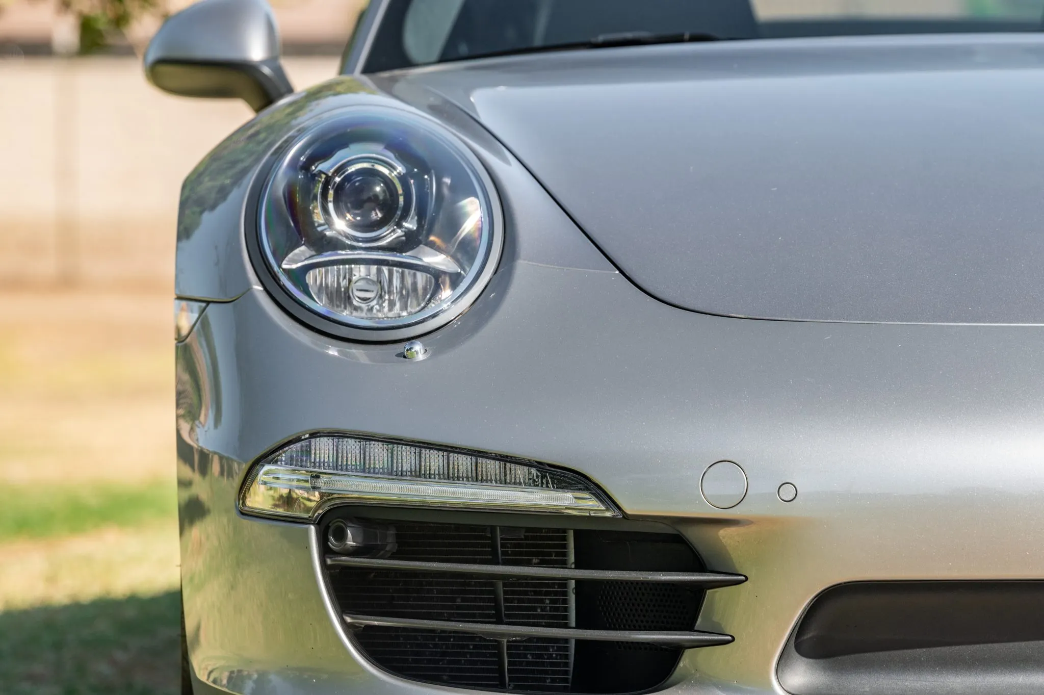 2012 Porsche 911 Carrera S Coupe in Platinum Silver Metallic