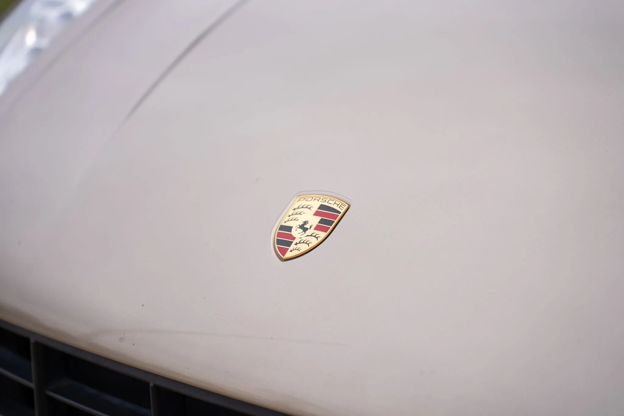 2018 Porsche Macan S in Palladium Metallic