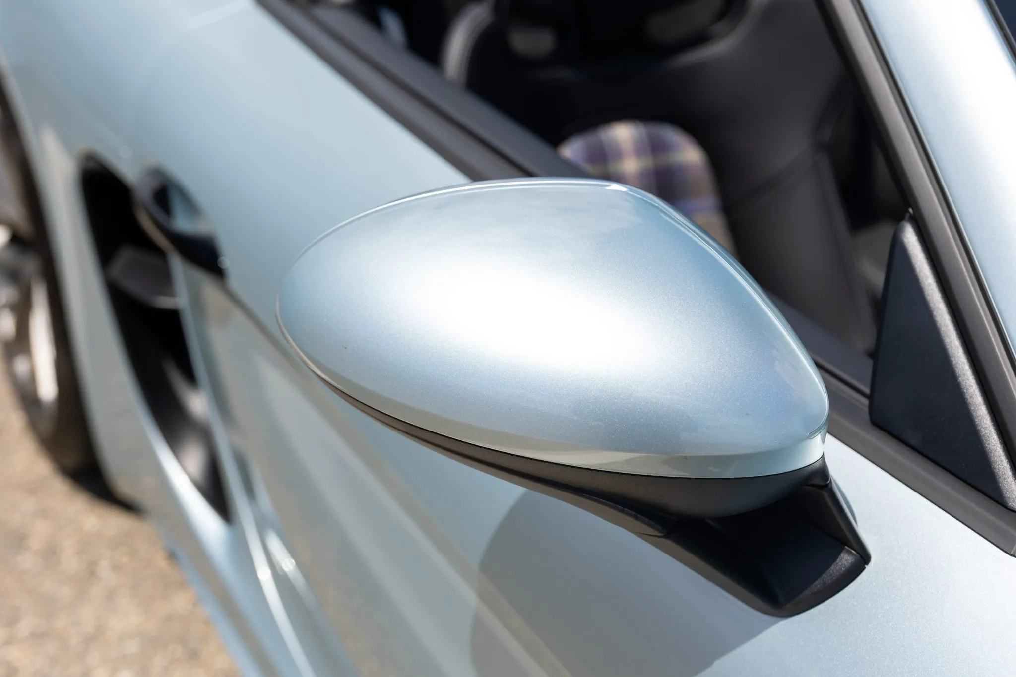 2022 Porsche 718 Spyder in Azzurro Thetys Metallic