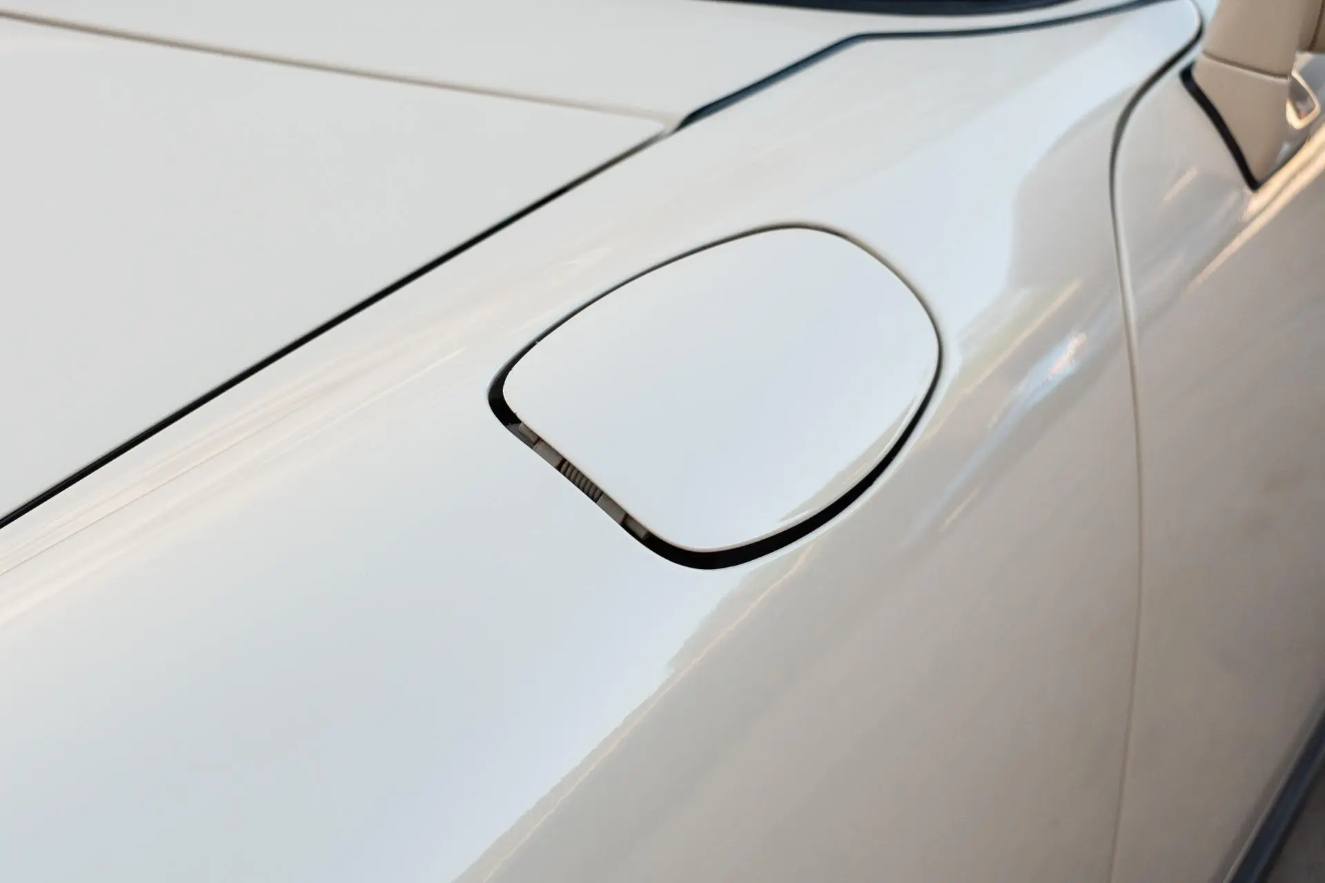 1985 Porsche 911 Carrera in Pastel Beige