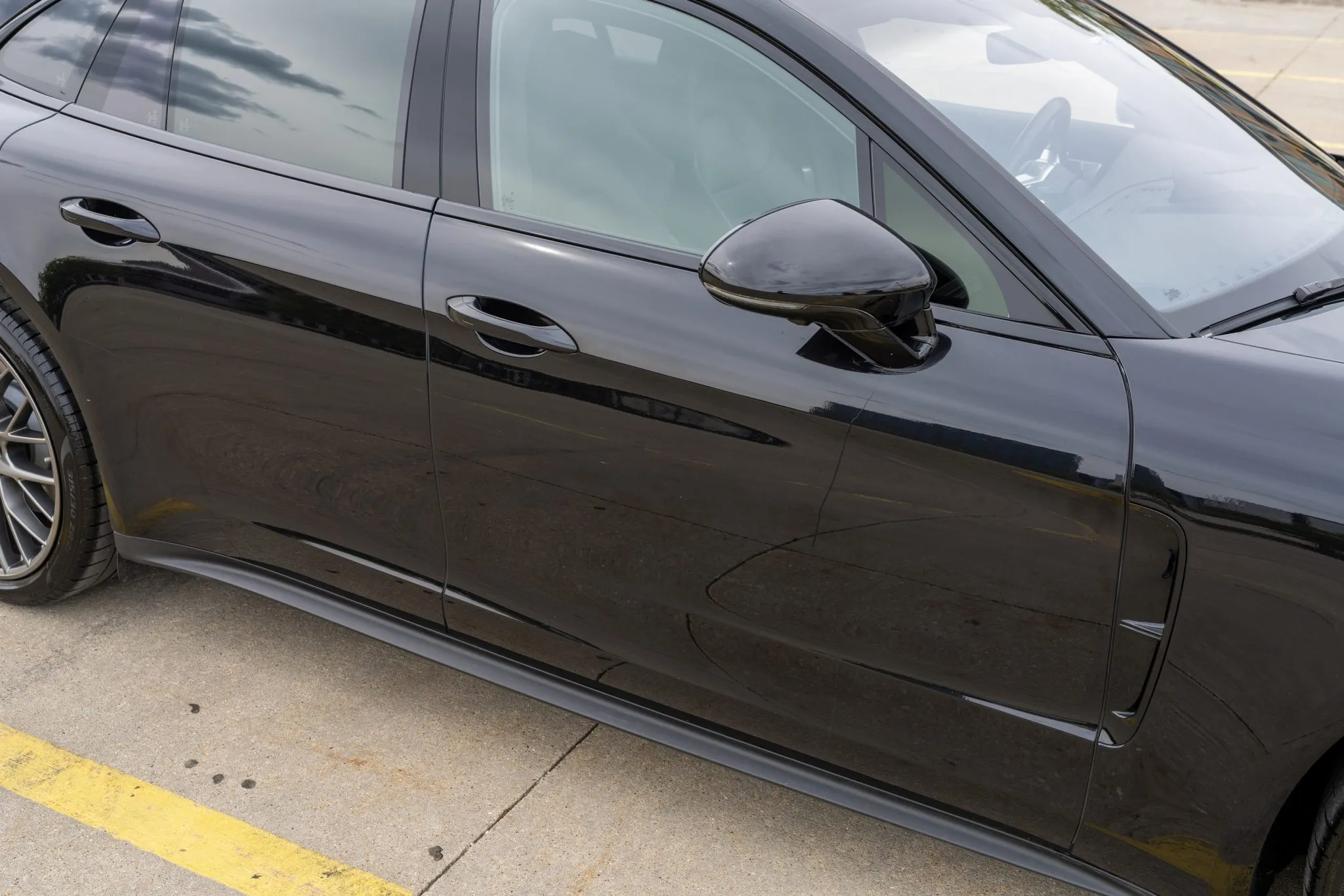 2018 Porsche Panamera 4S Sport Turismo in Jet Black Metallic