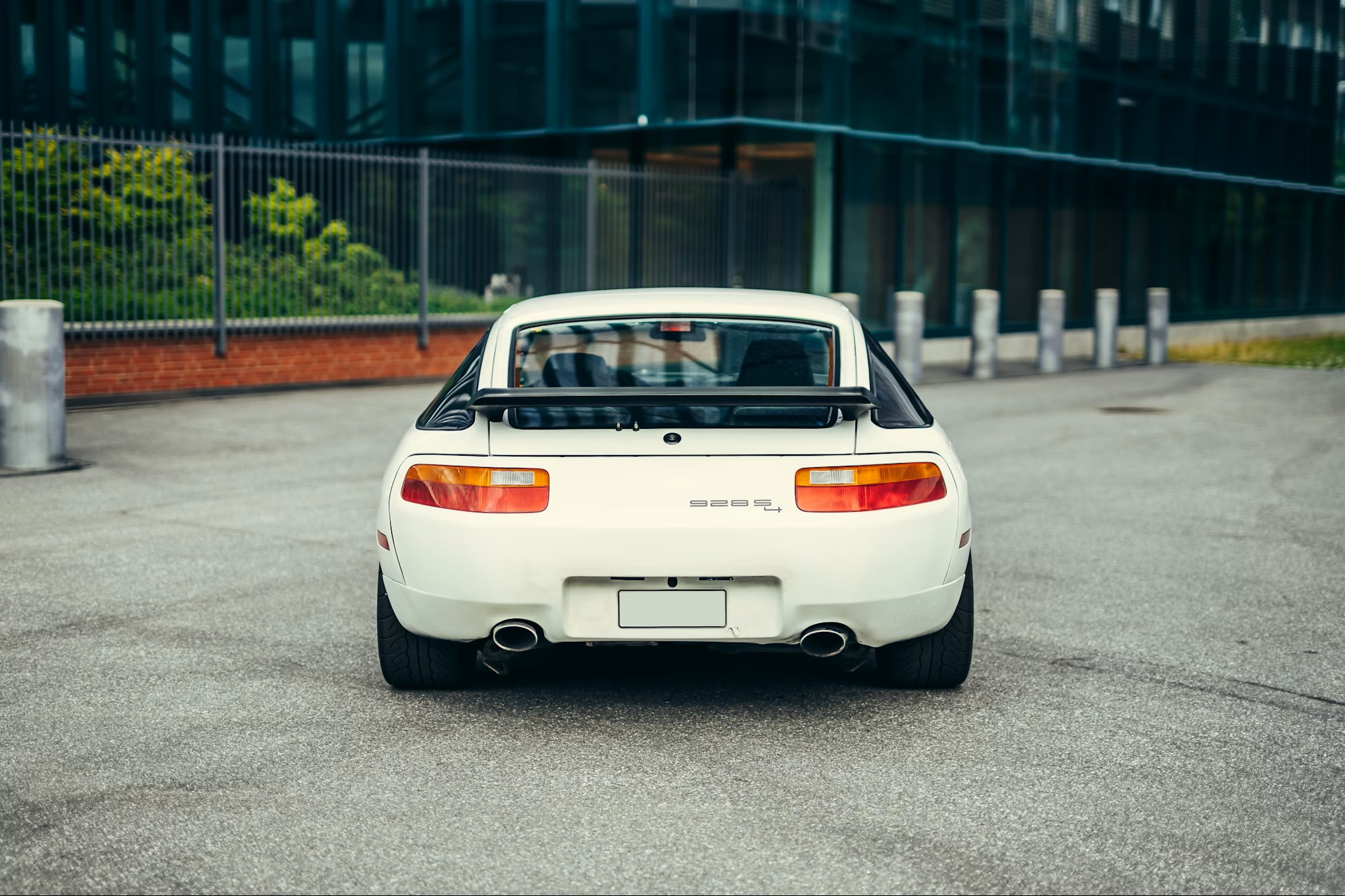 1988 Porsche 928 S4 in White