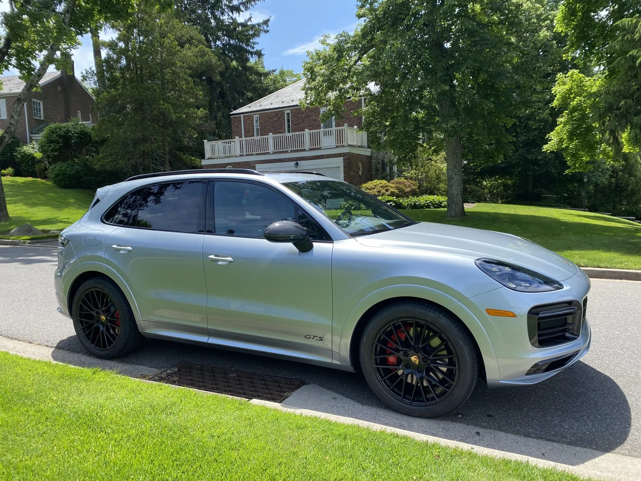 2021 Porsche Cayenne GTS in Dolomite Silver Metallic