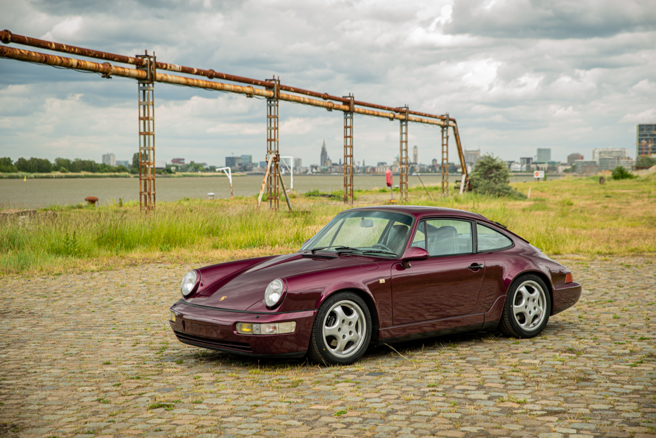 1992 Porsche 911 Carrera 4 in Amethyst Pearl