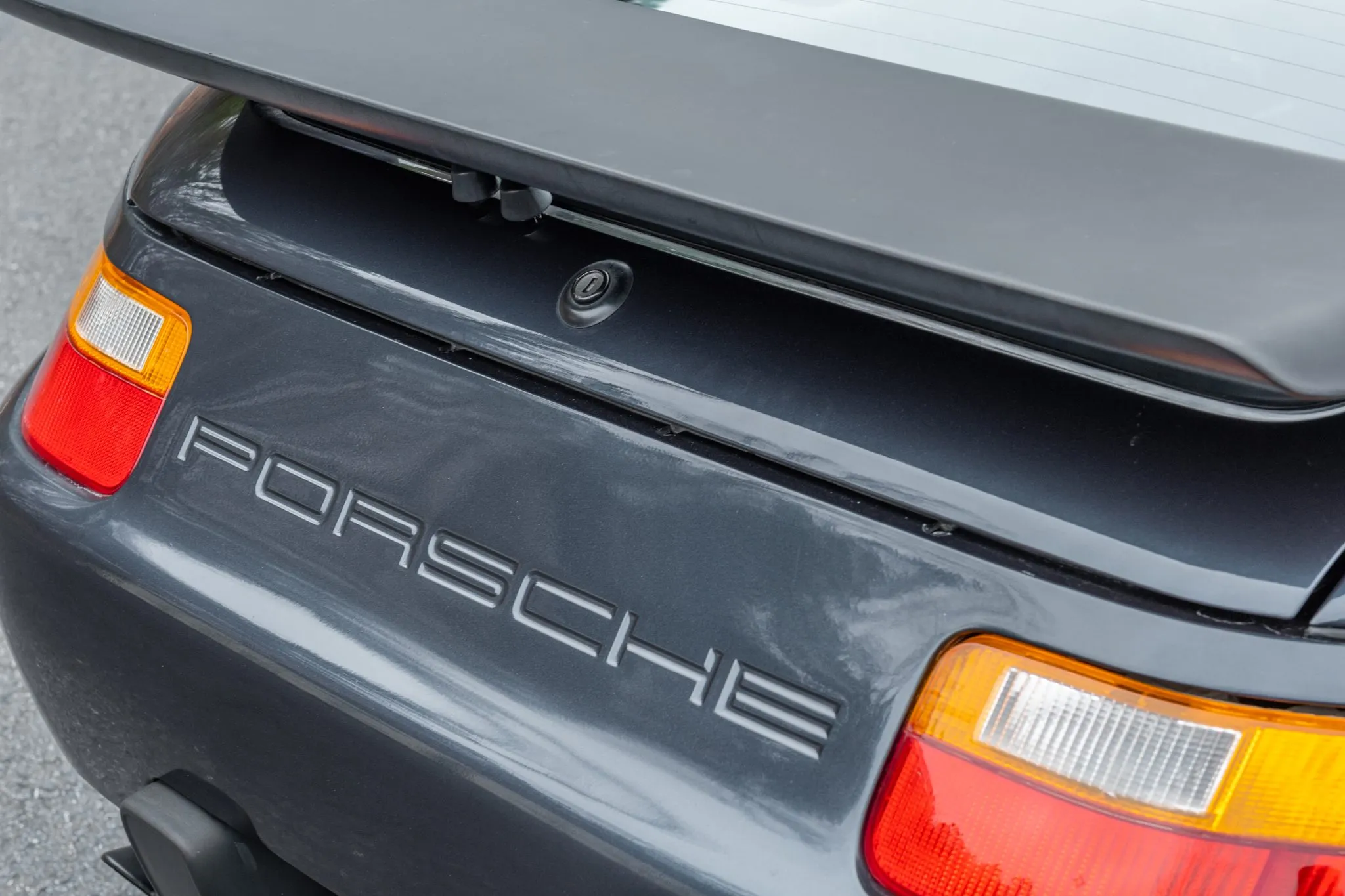 1991 Porsche 928 GT in Marine Blue