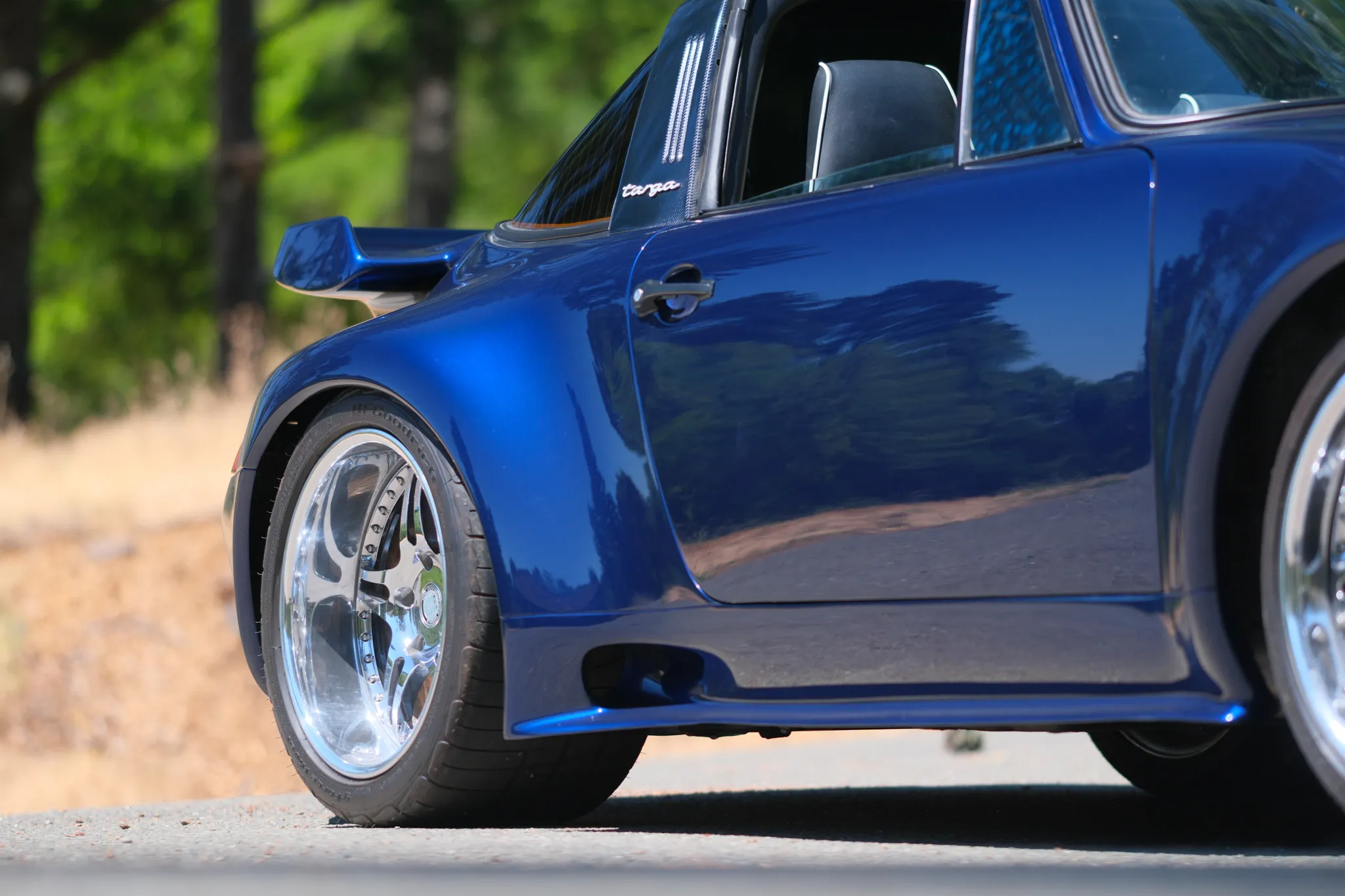 1976 Porsche 911S Targa in Midnight Blue Pearl