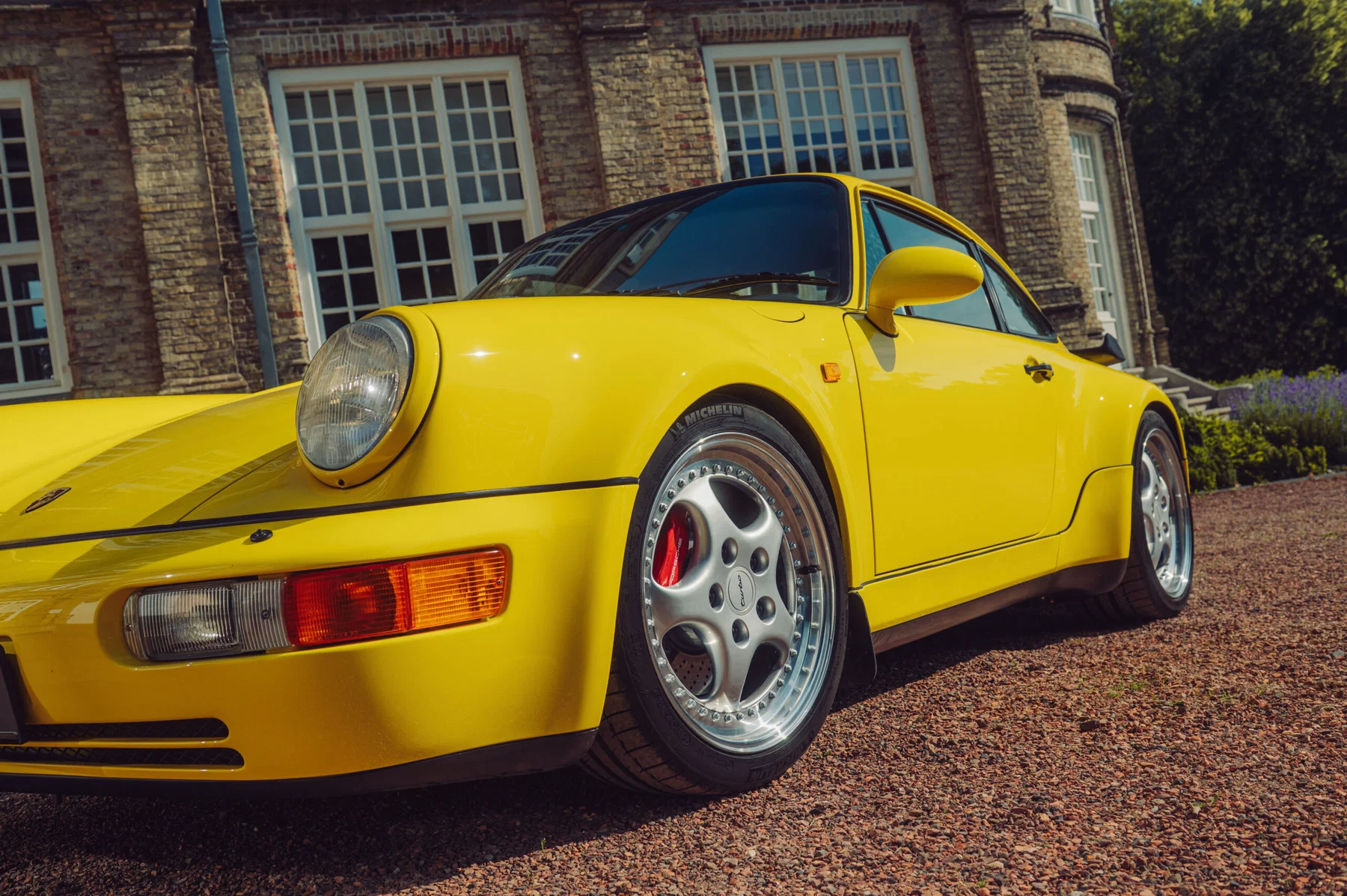 1993 Porsche 911 Turbo 3.6 in Cadmium Yellow