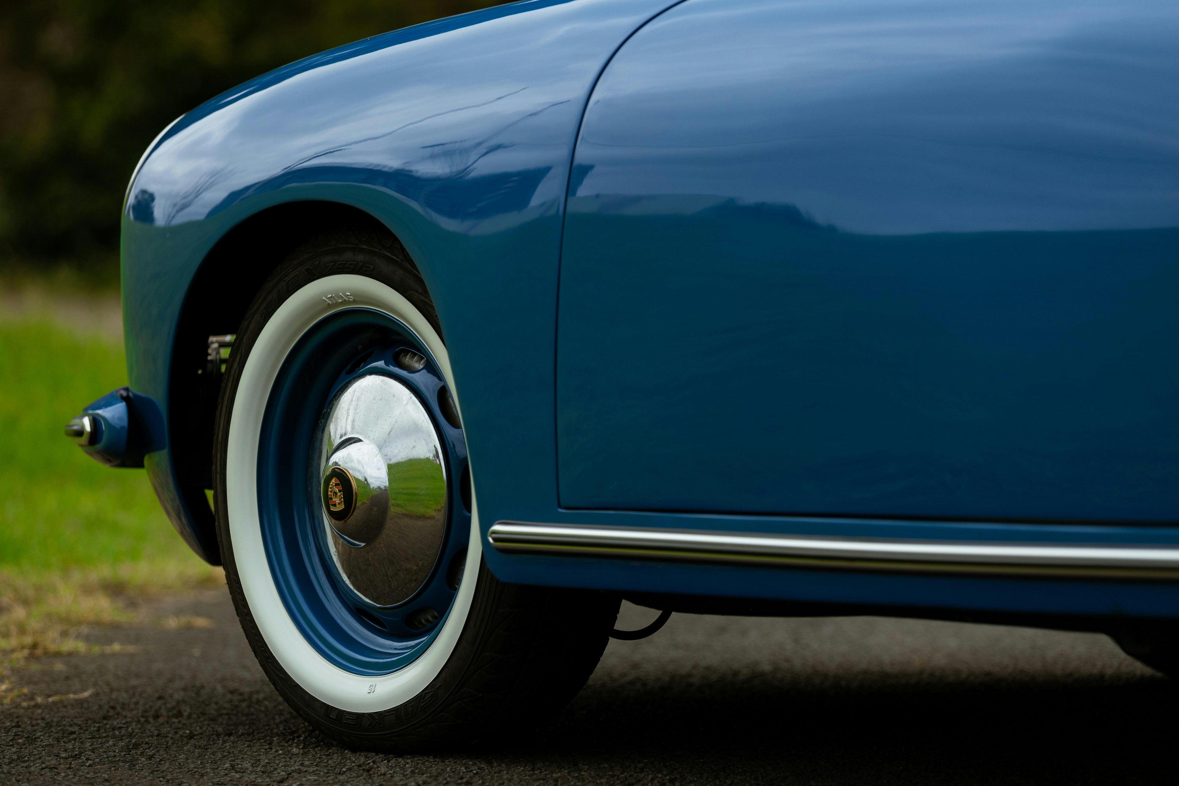 1960 Porsche 356 B 1600 Super 90 in Royal Blue
