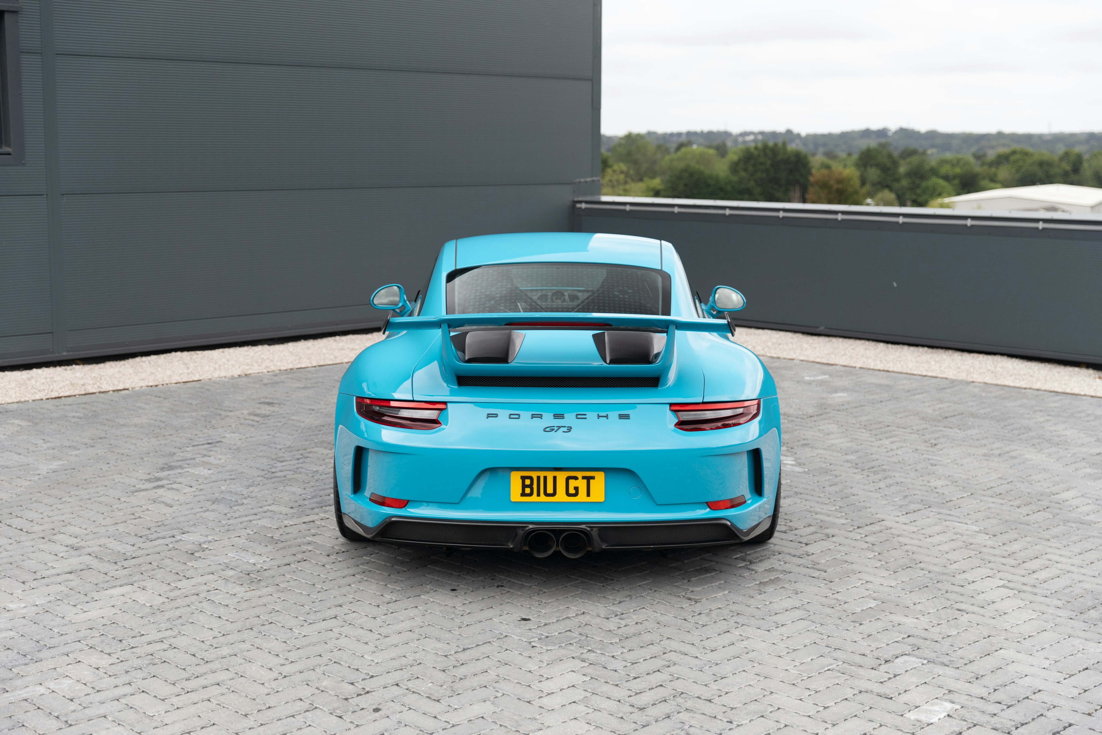 2017 Porsche 911 GT3 Clubsport in Miami Blue