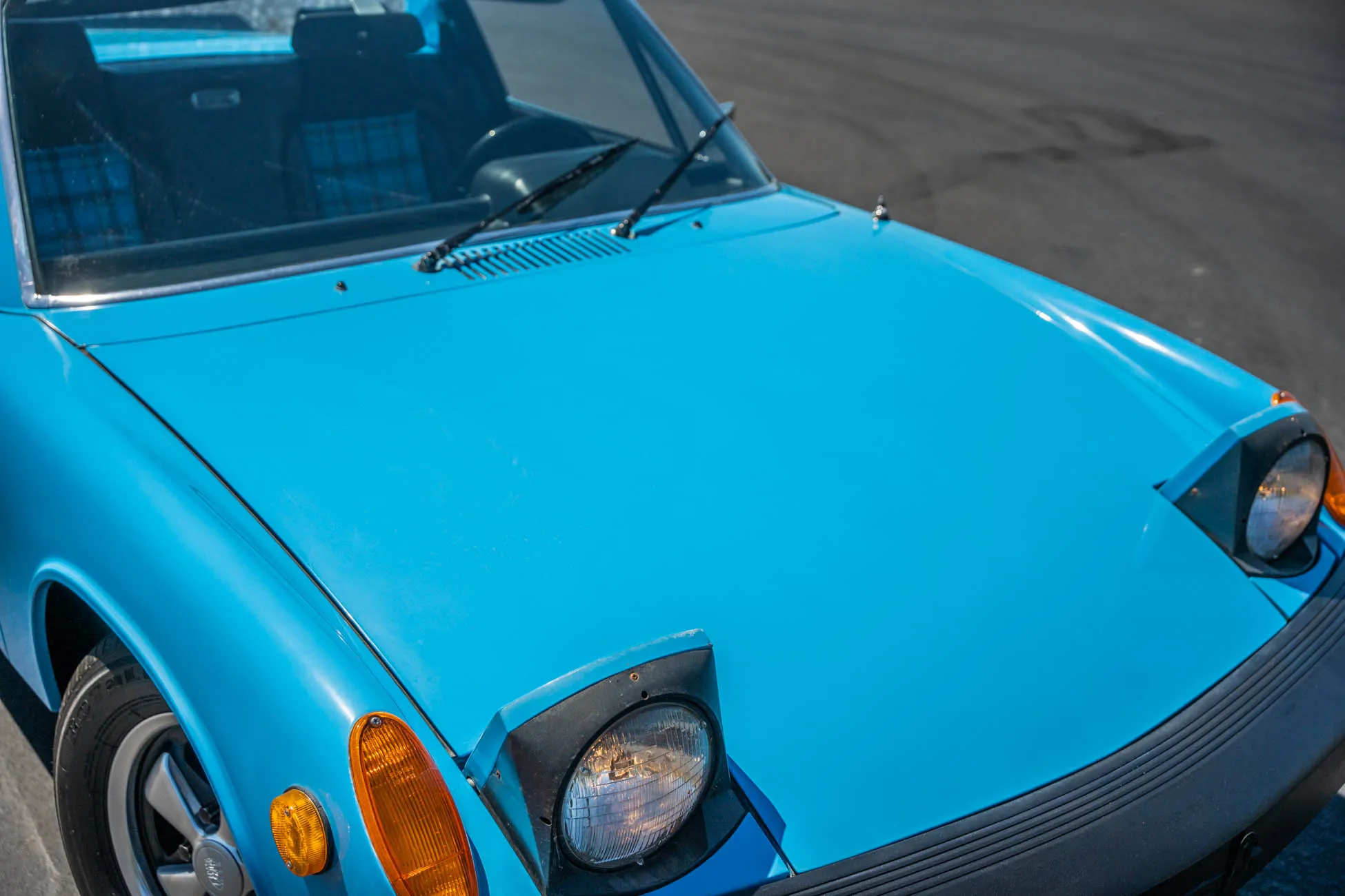 1975 Porsche 914 in Laguna Blue
