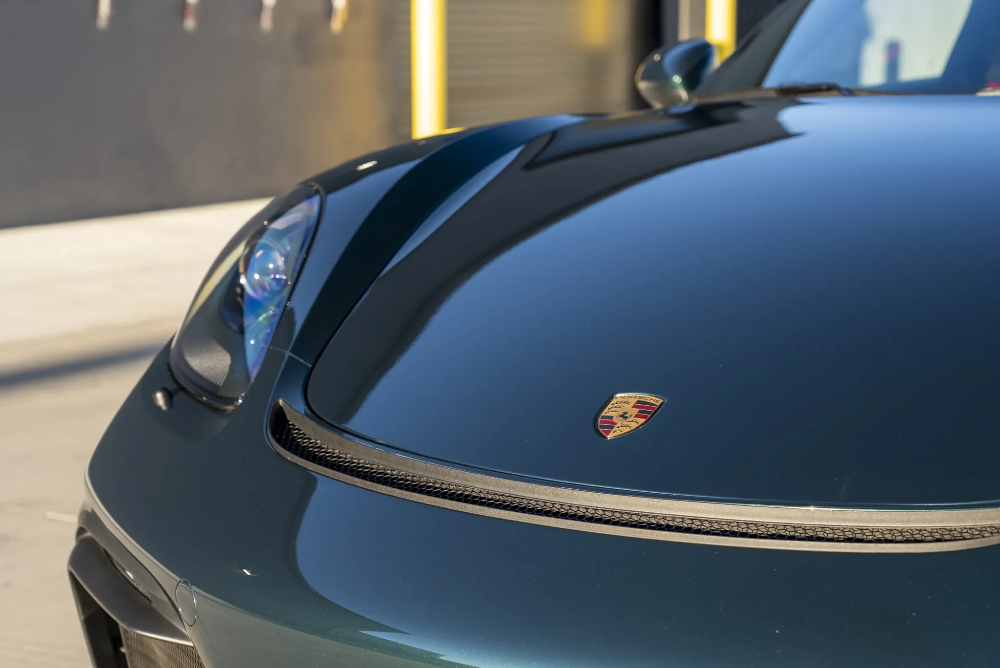 2023 Porsche 718 Spyder in Jet Green Metallic