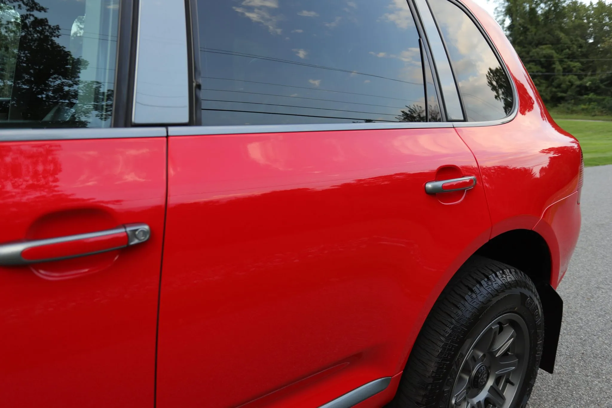 2006 Porsche Cayenne S Titanium Edition in Pure Red