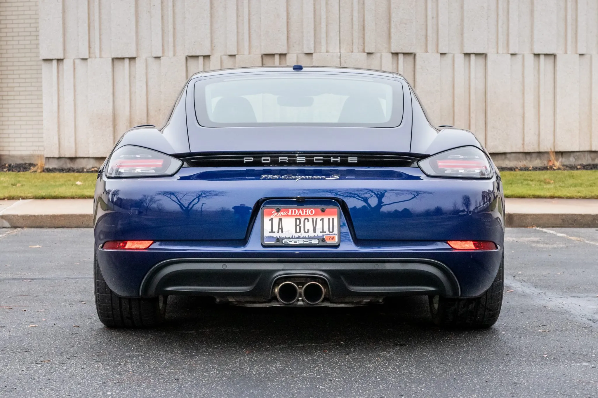 2020 Porsche 718 Cayman S in Gentian Blue Metallic