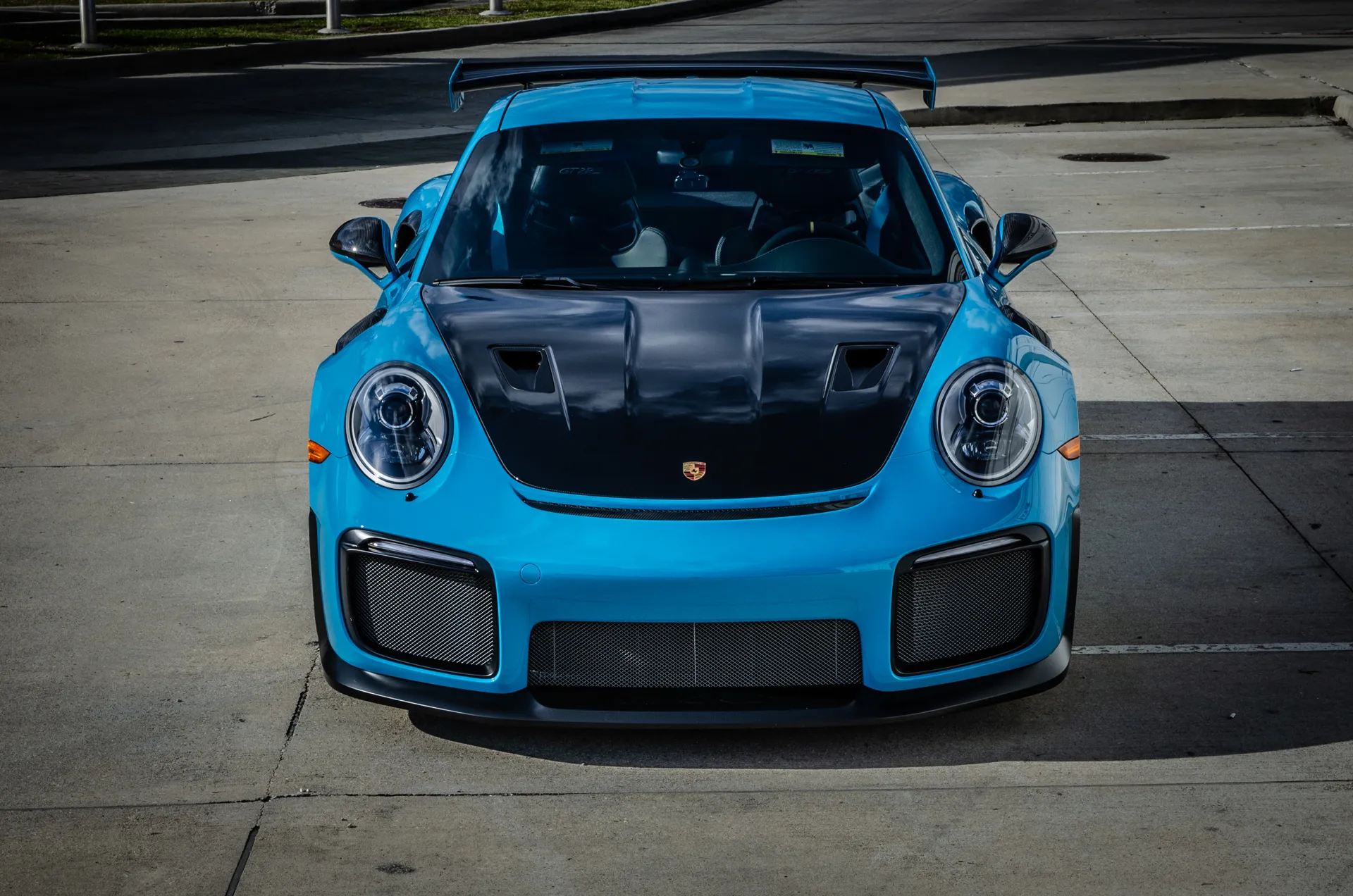 2018 Porsche 911 GT2 RS in Miami Blue