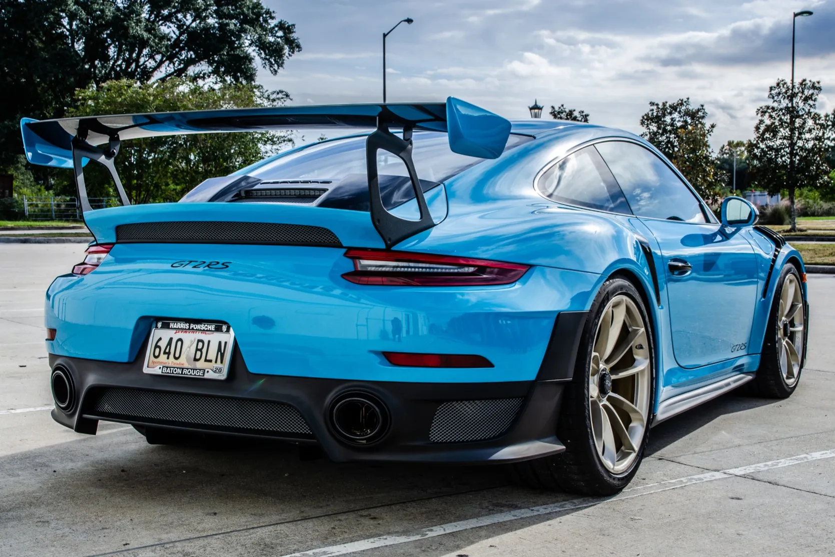 2018 Porsche 911 GT2 RS in Miami Blue