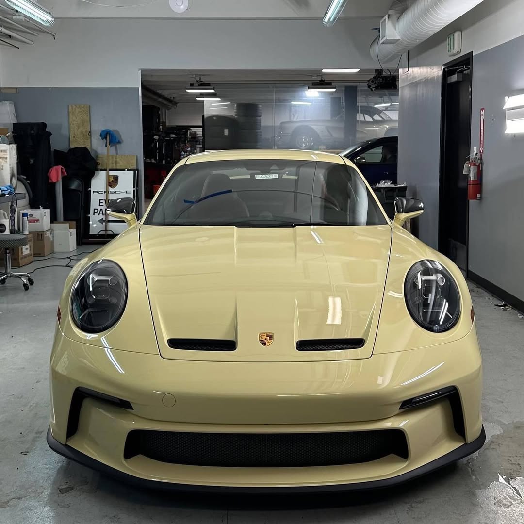 2023 Porsche 911 GT3 Touring in Elfenbein