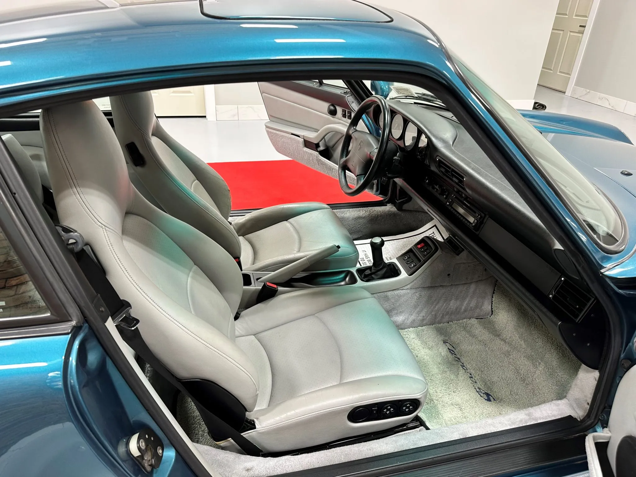 1996 Porsche 911 Carrera 4S In Ultraviolet