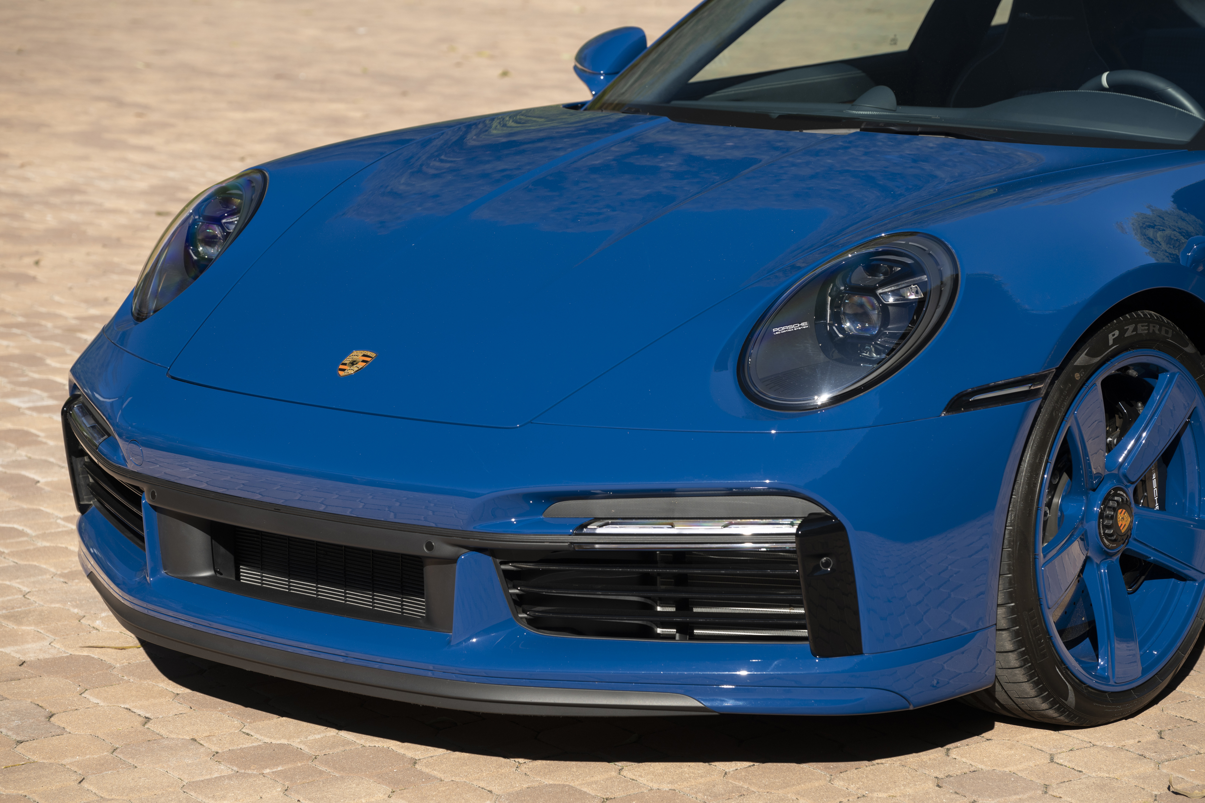 2023 Porsche 911 Sport Classic in Manaus Blue