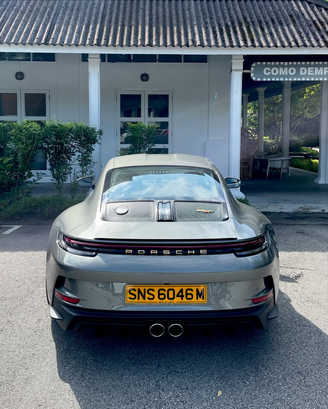 2024 Porsche 911 S/T in Felsengruen Metallic