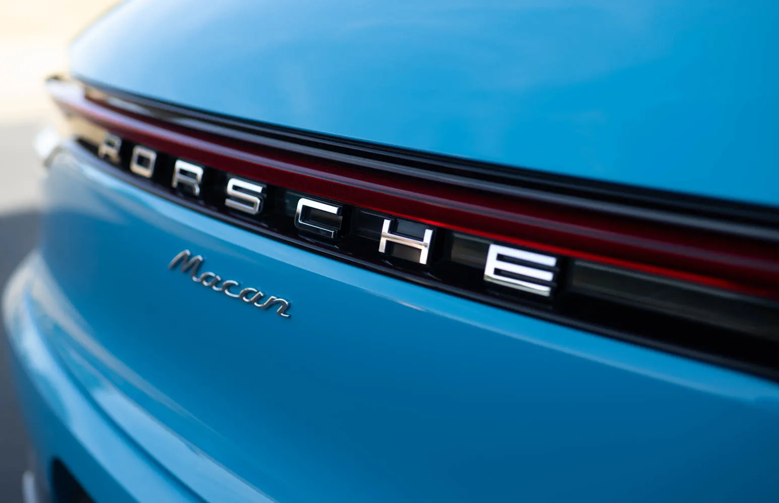 2020 Porsche Macan in Miami Blue