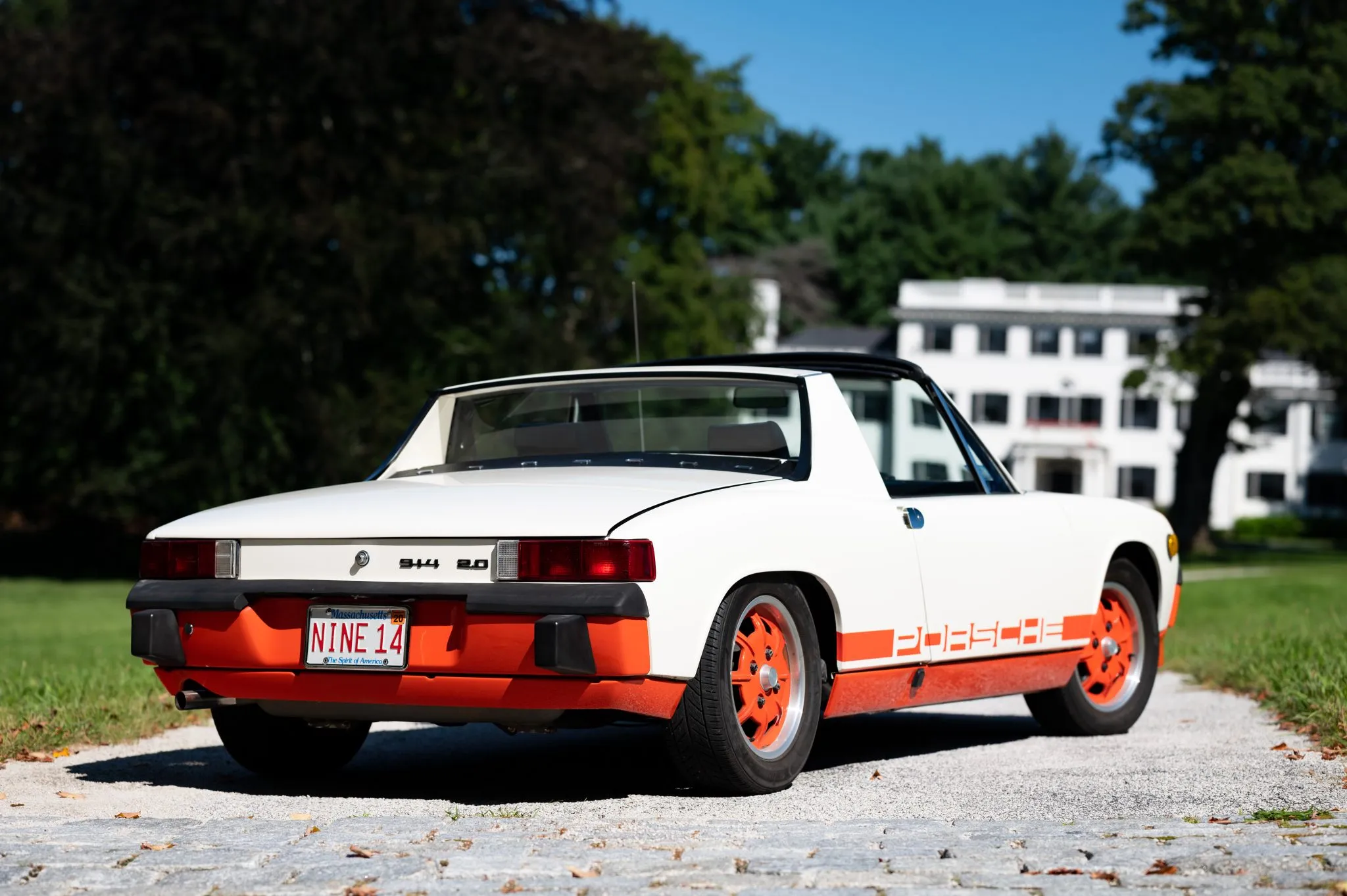 1974 Porsche 914 2.0 in LE Creamsicle