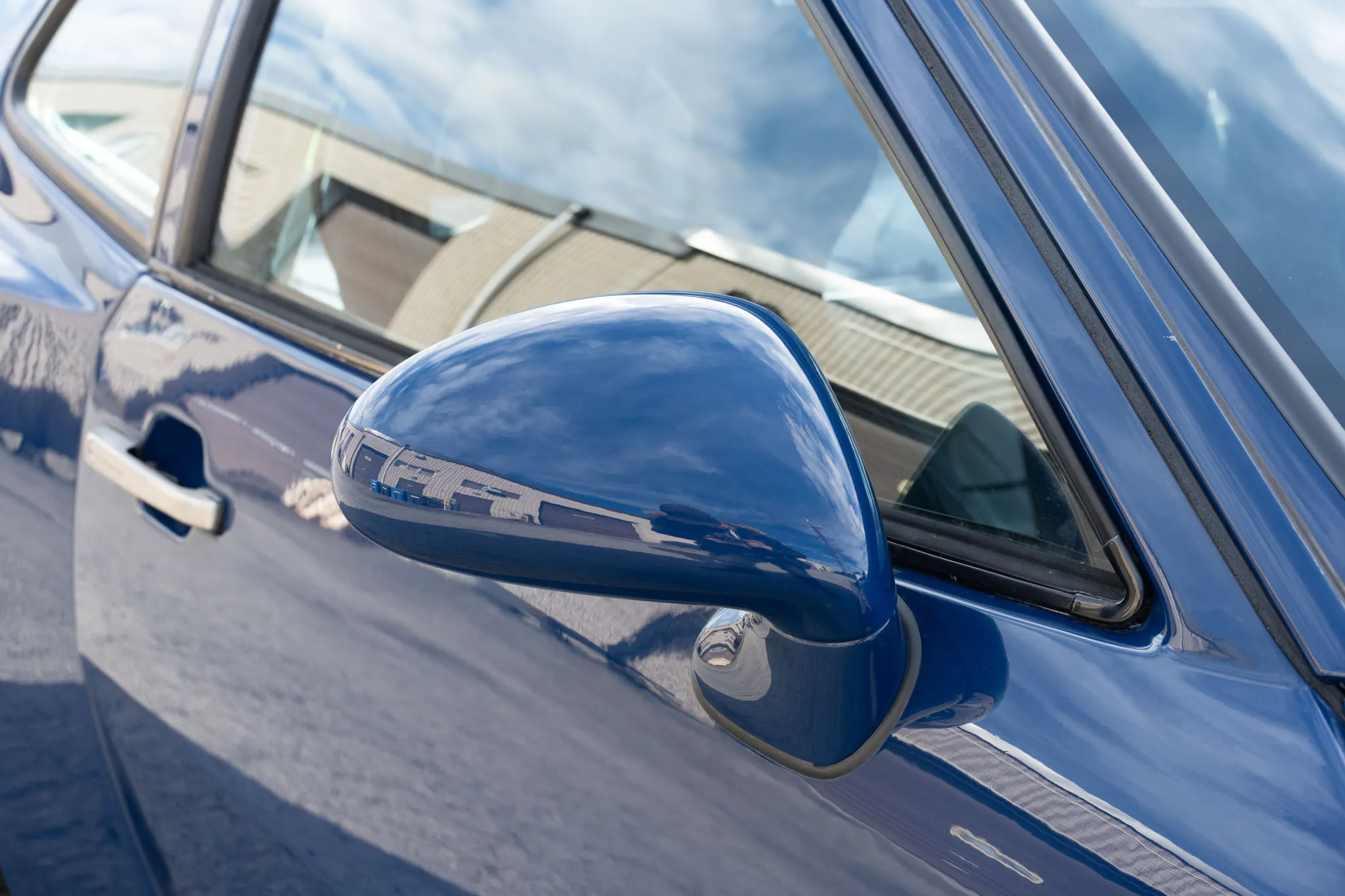 1987 Porsche 944 Turbo in Azurite Blue
