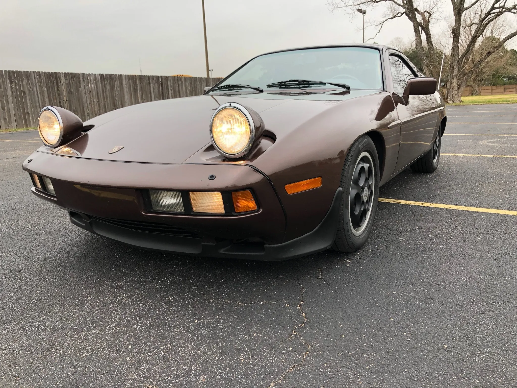 1982 Porsche 928 in Rosewood Metallic
