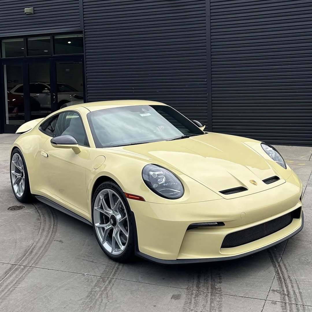 2023 Porsche 911 GT3 Touring in Elfenbein