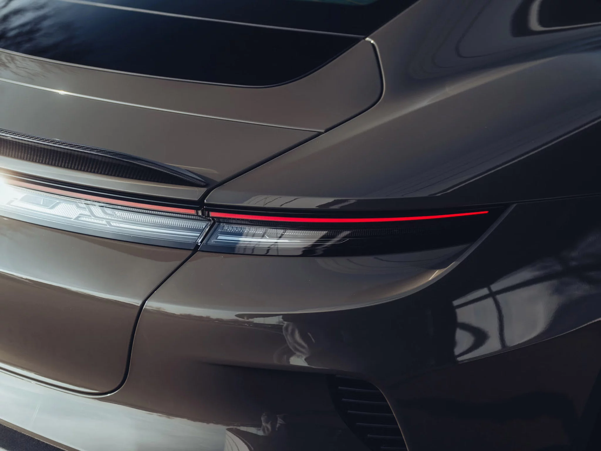 Porsche Taycan Sport Turismo in Alex Grey