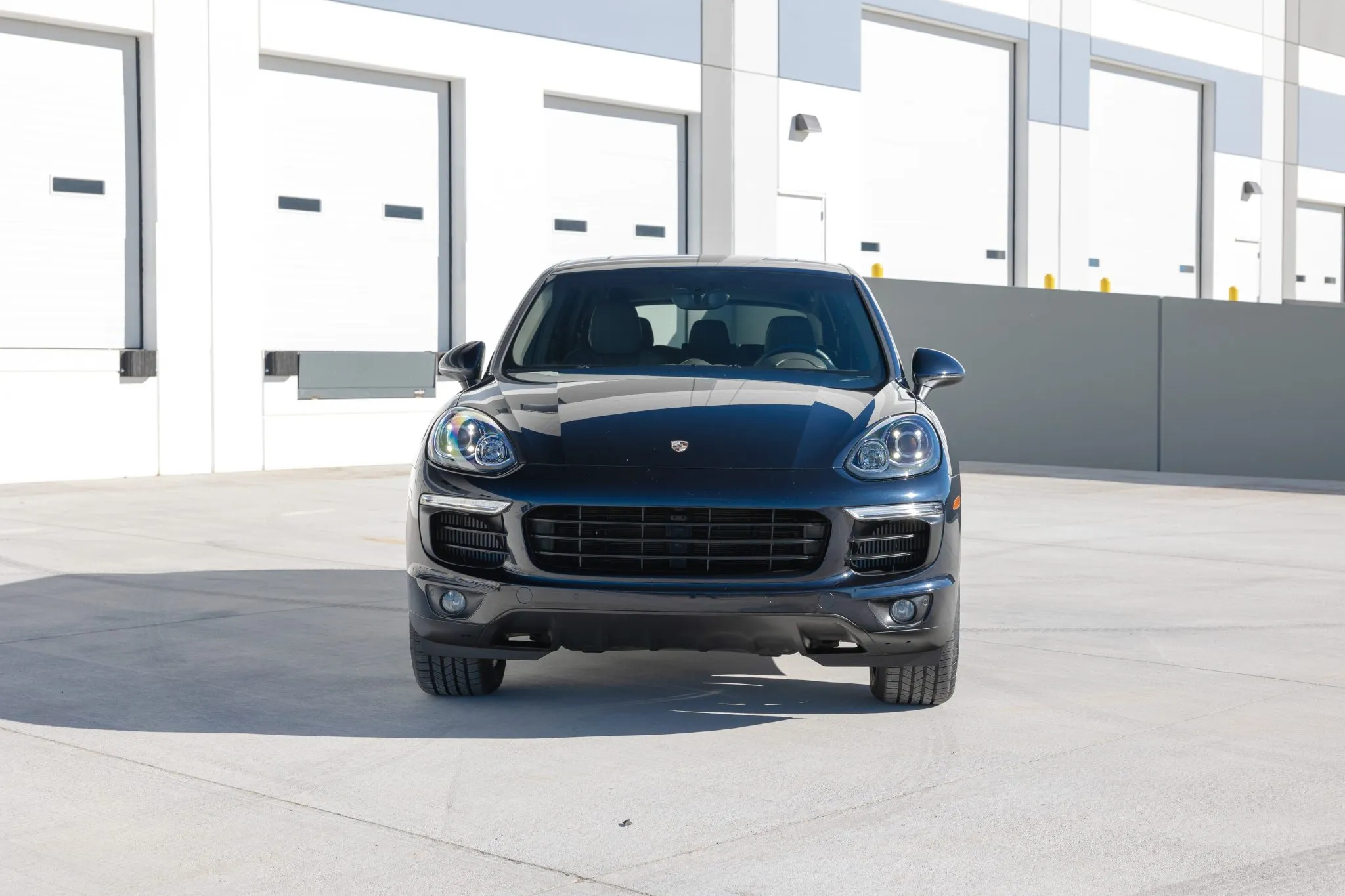 2015 Porsche Cayenne Diesel in Moonlight Blue Metallic