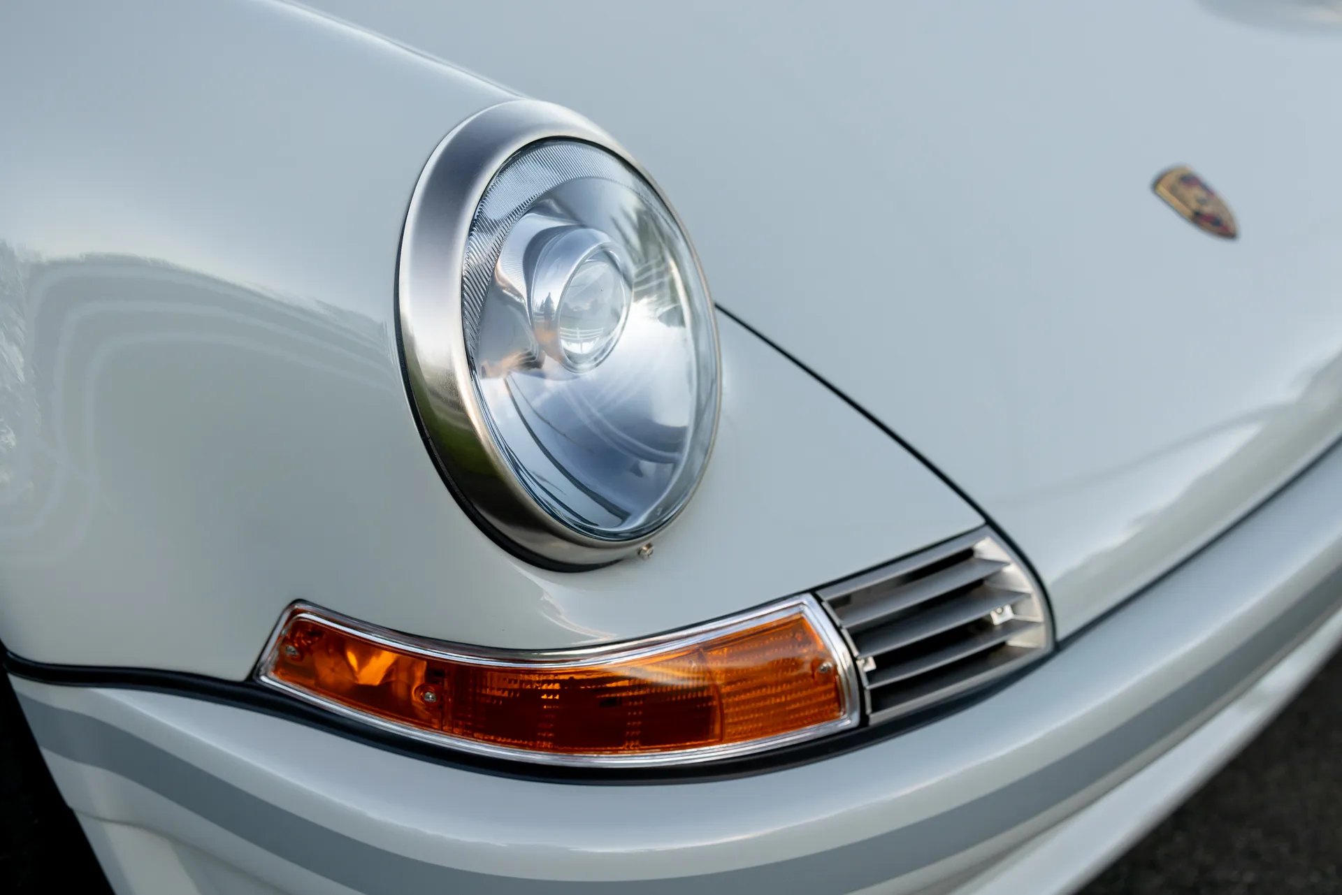1987 Porsche 911 Carrera Targa 3.8L G50 in Dolphin Grey