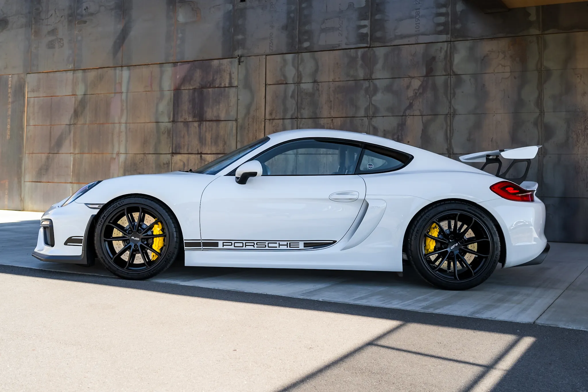 2016 Porsche Cayman GT4 in Carrara White Metallic