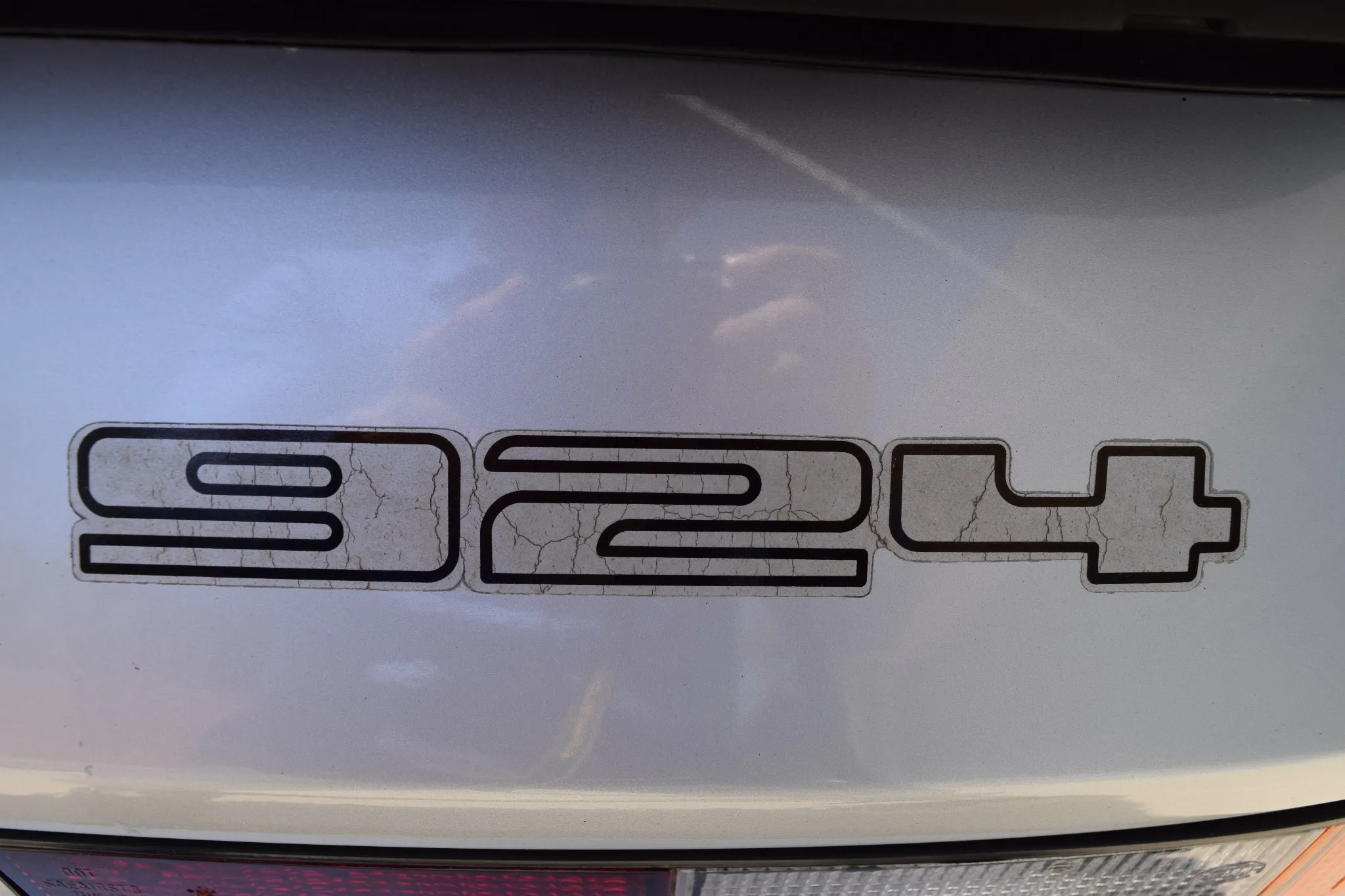 1982 Porsche 924 in Diamond Silver Metallic 
