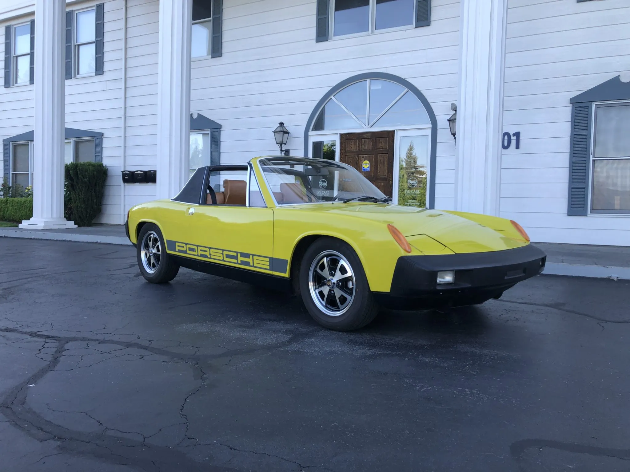 1975 Porsche 914 in Berber Yellow