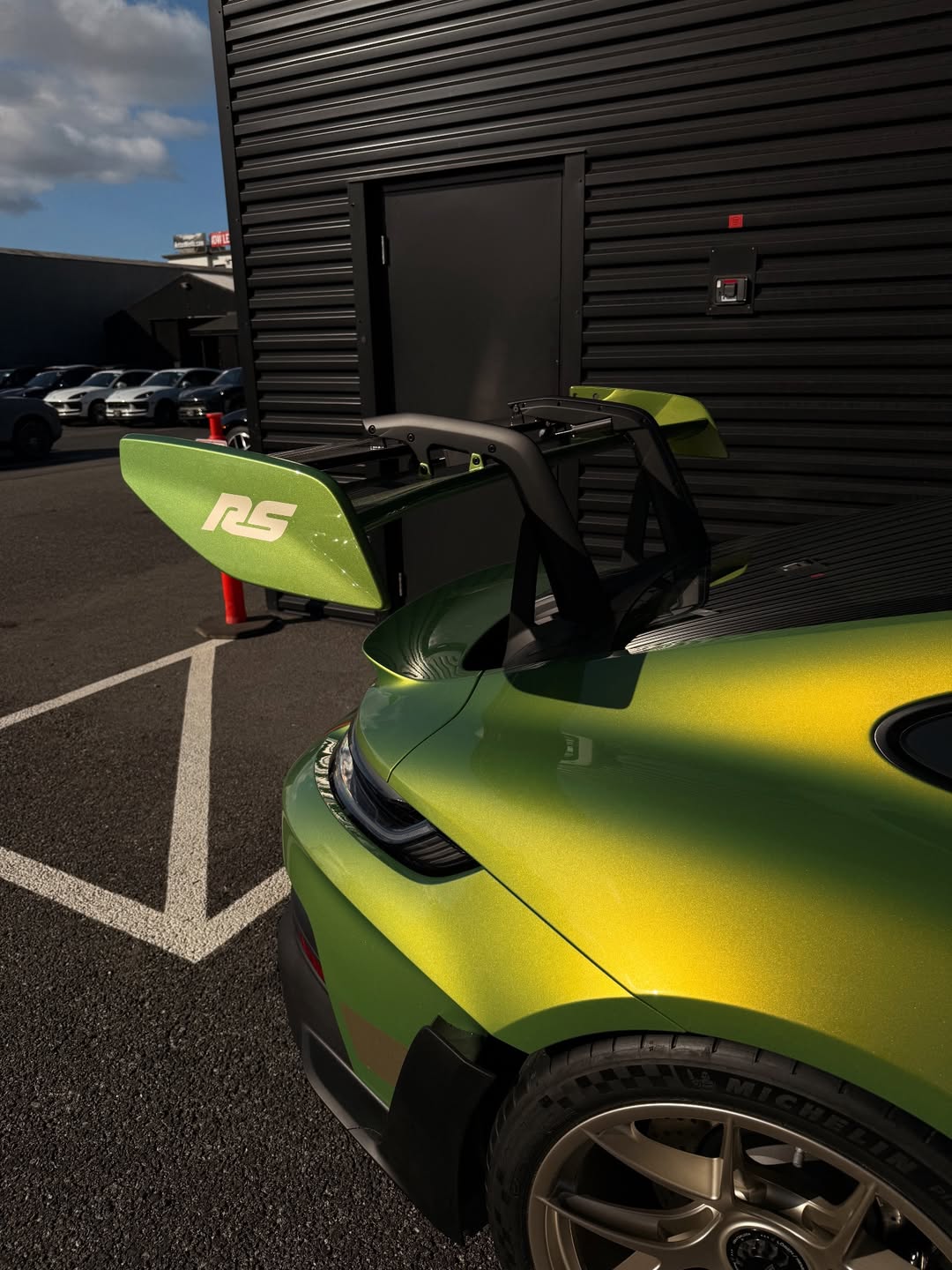 2026 Porsche 911 GT3 RS Weissach in Python Green Chromaflair