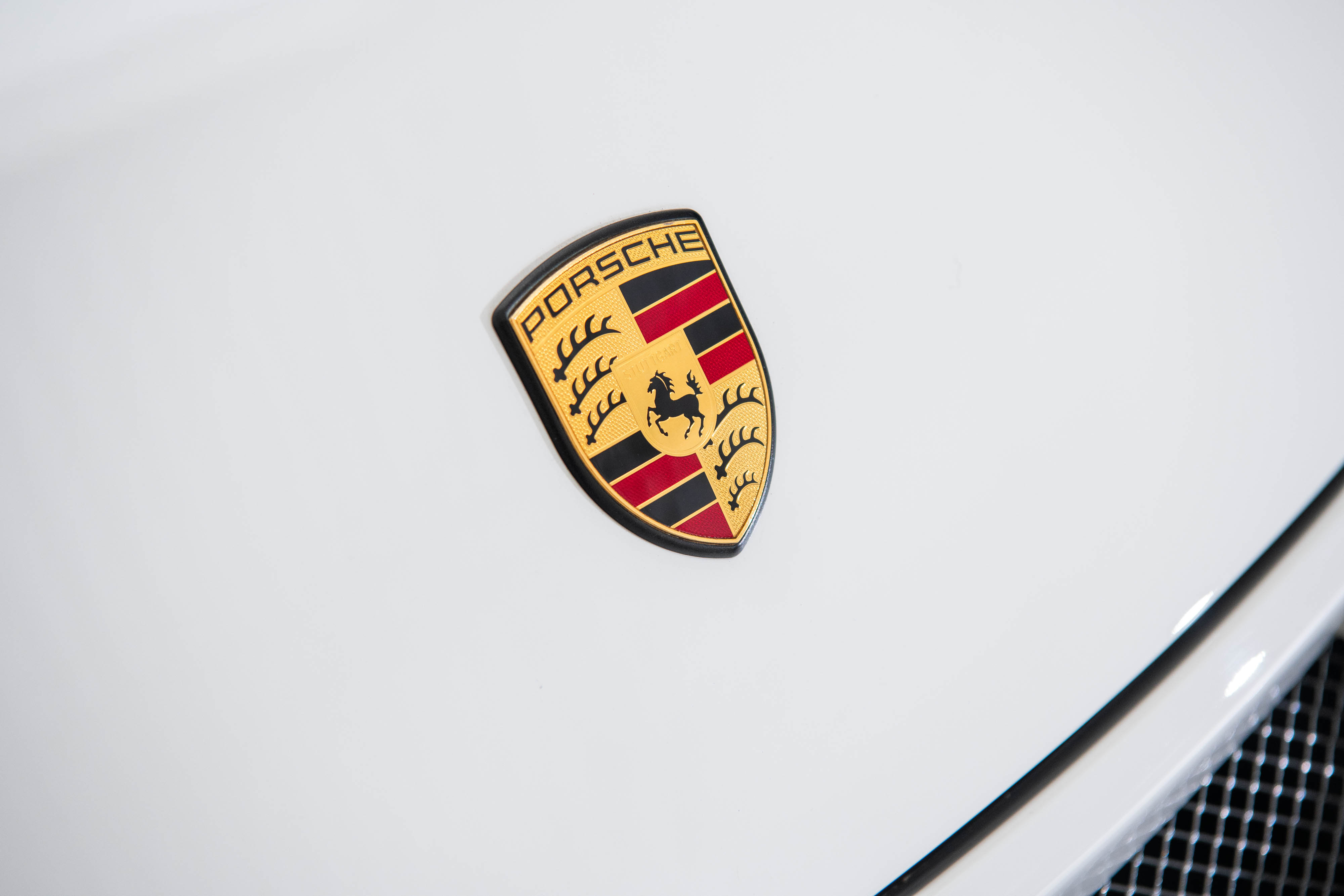 2011 Porsche 911 GT3 RS in Carrara White