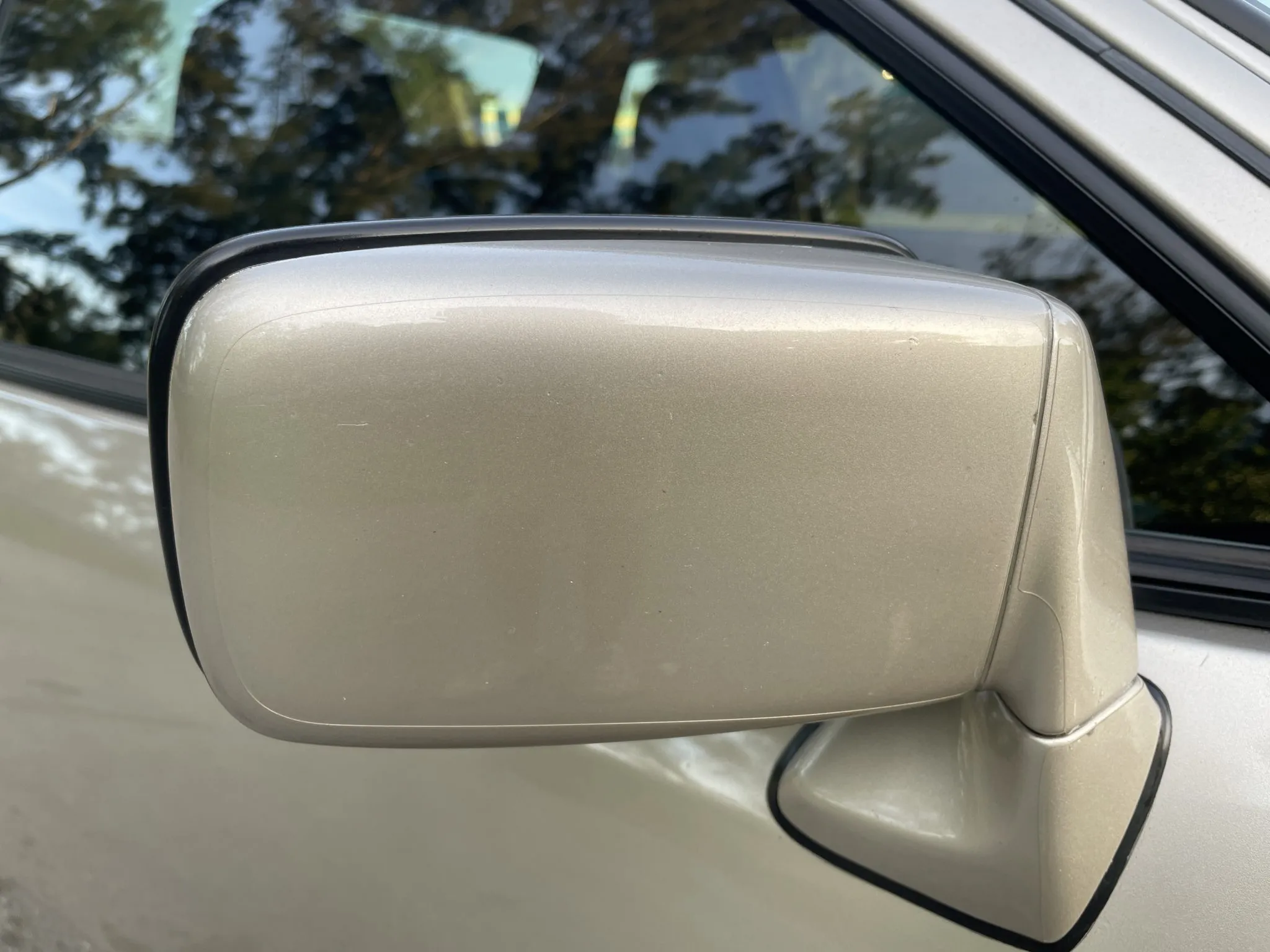 1989 Porsche 944 Turbo in Linen Metallic