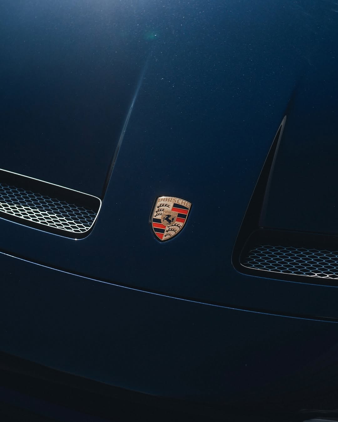 2025 Porsche 911 S/T in Carbon Black Metallic