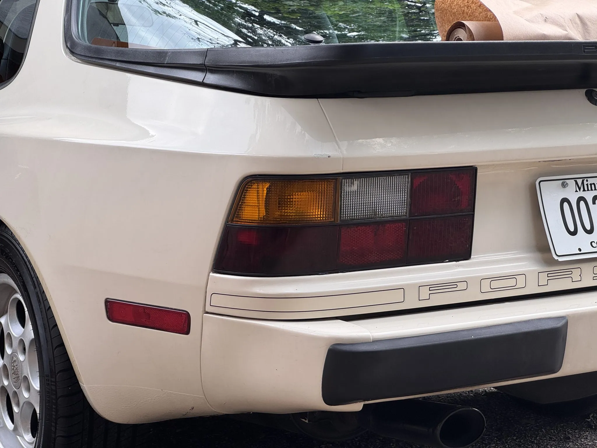 1985.5 Porsche 944 in Pastel Beige